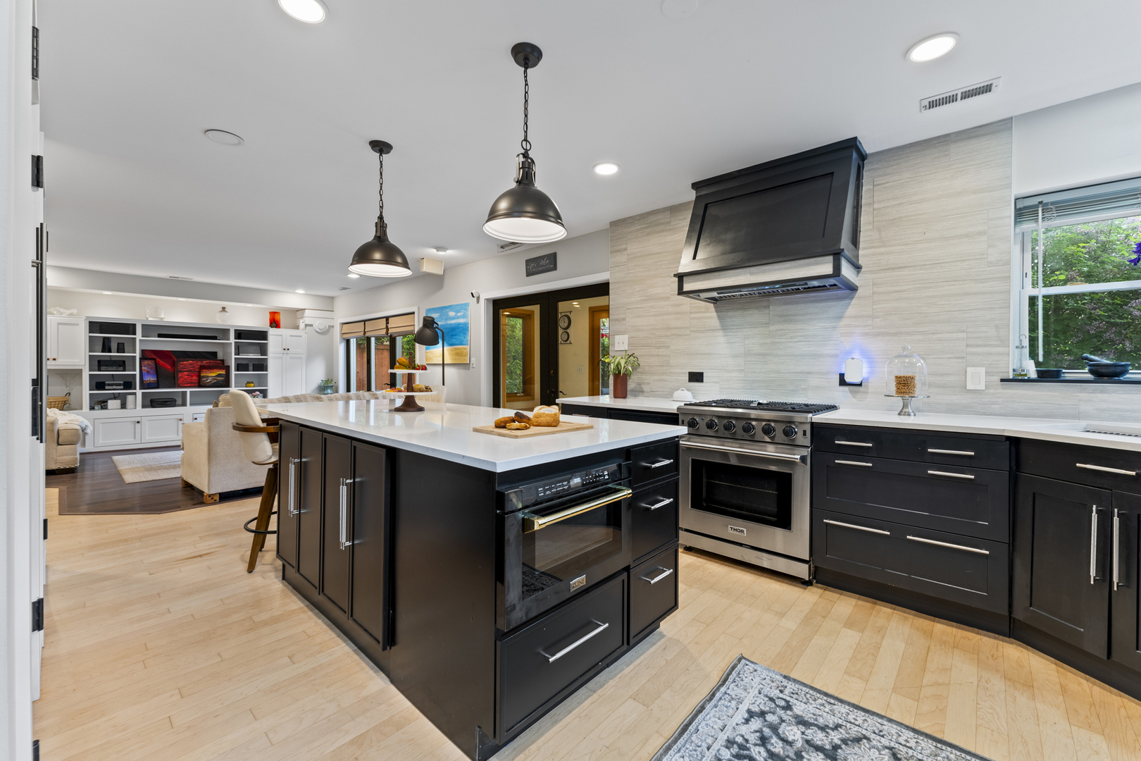 428 S Hillside Avenue