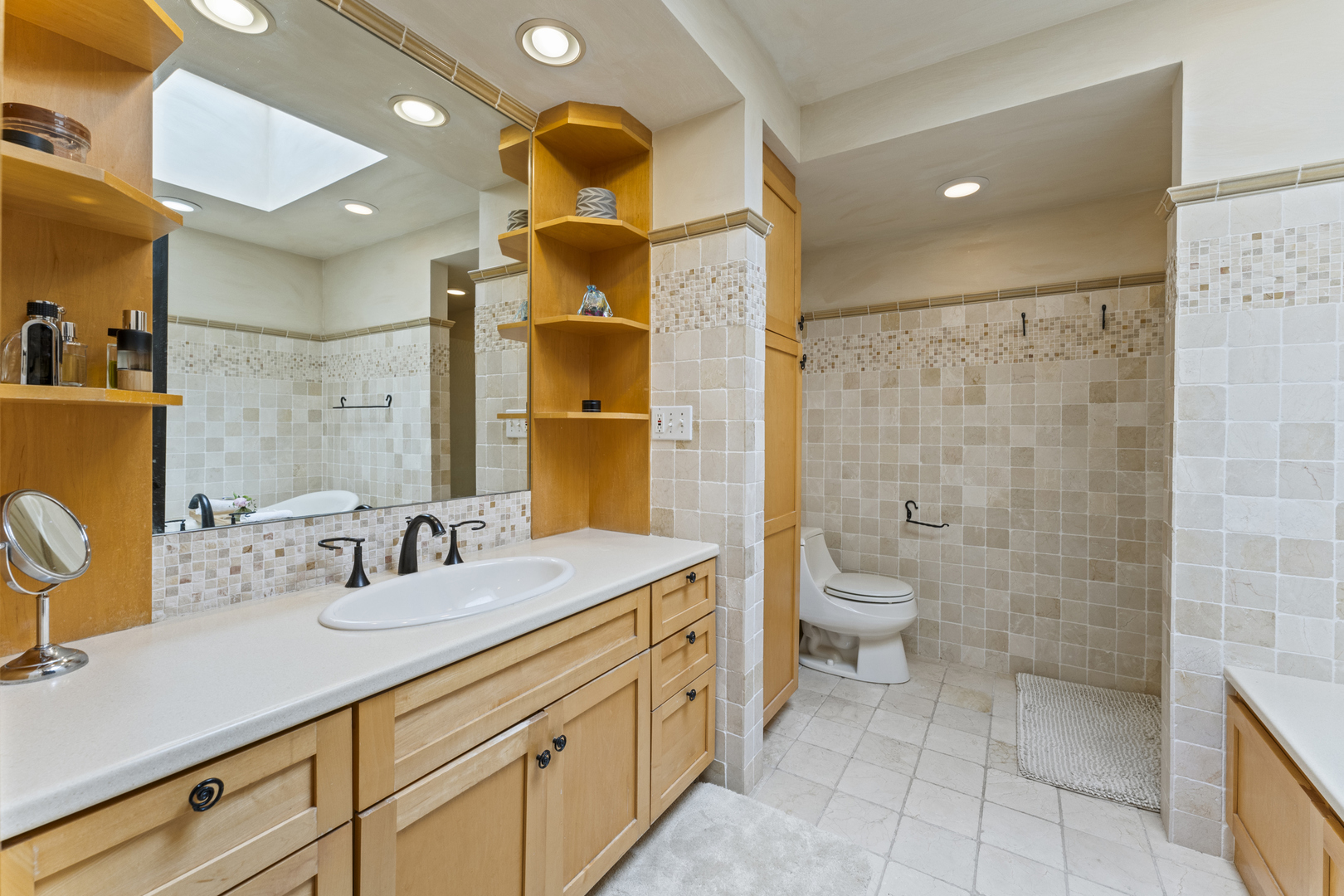 428 S Hillside Avenue