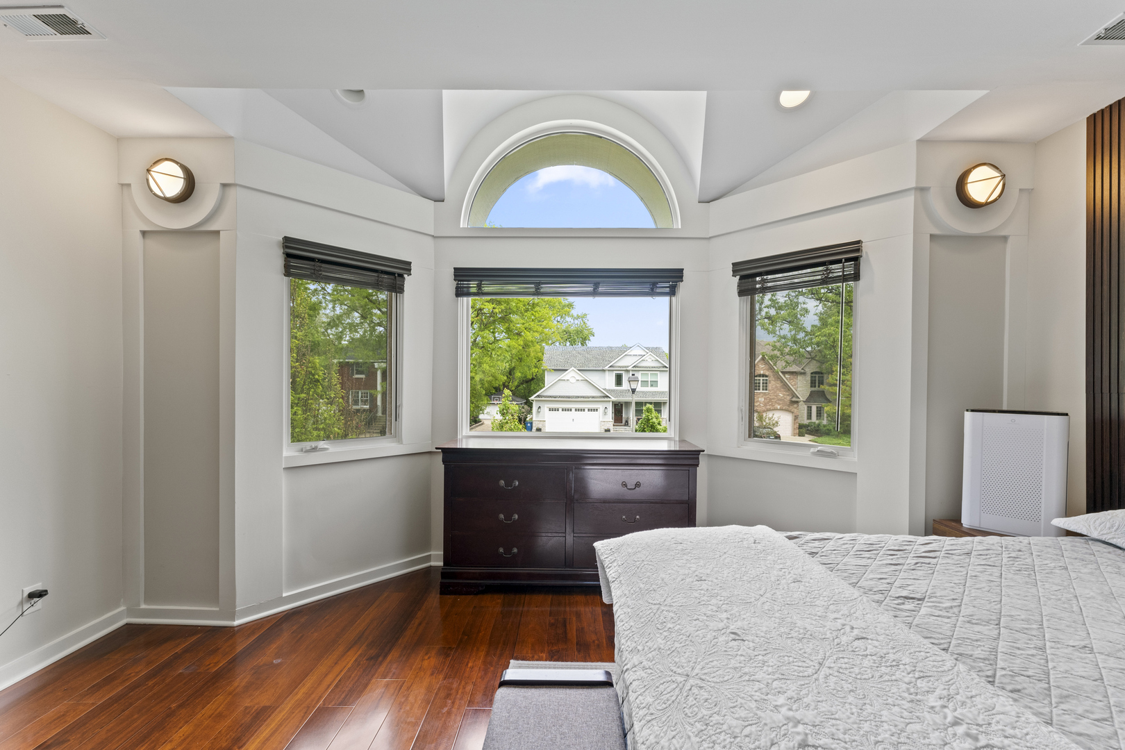 428 S Hillside Avenue