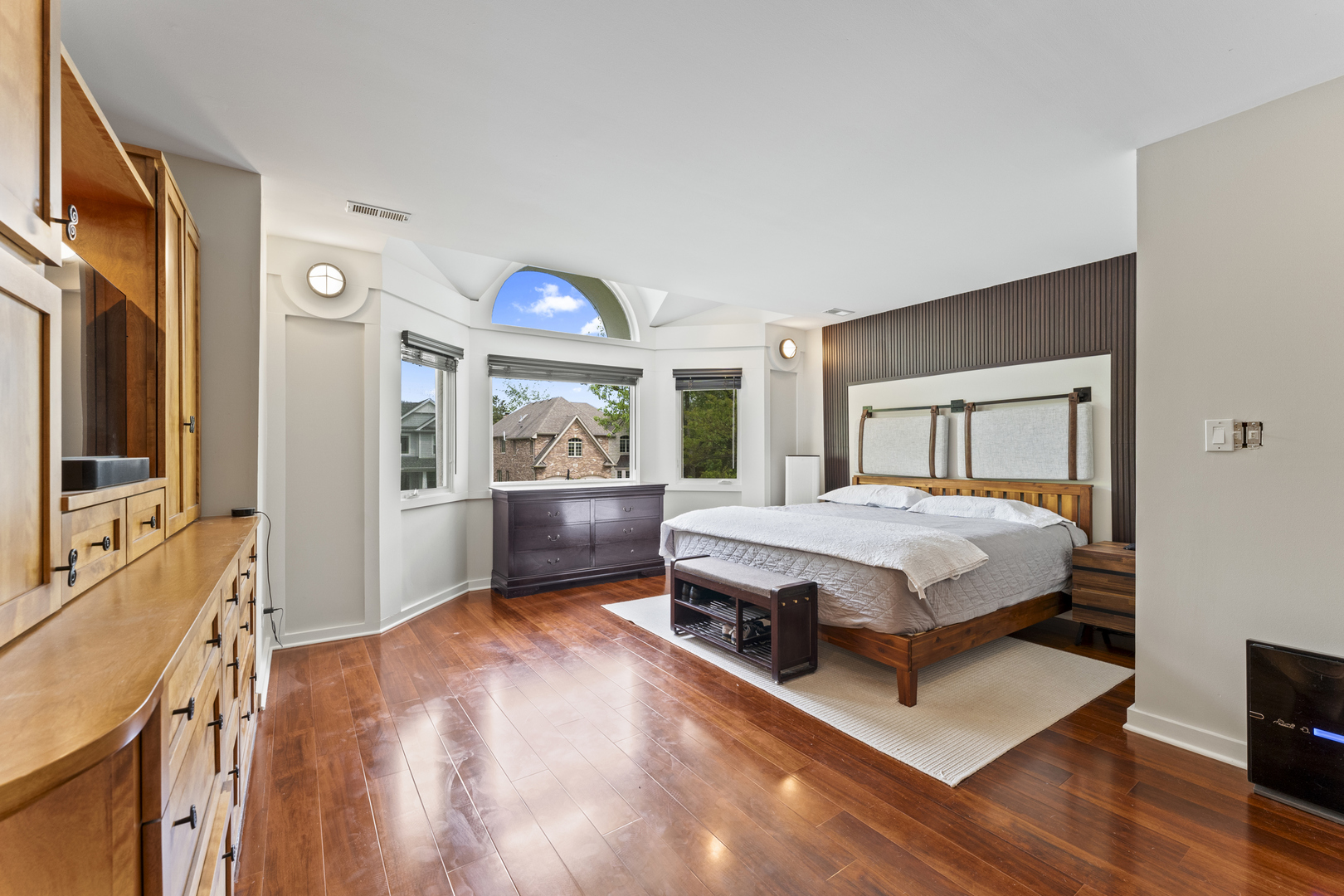 428 S Hillside Avenue