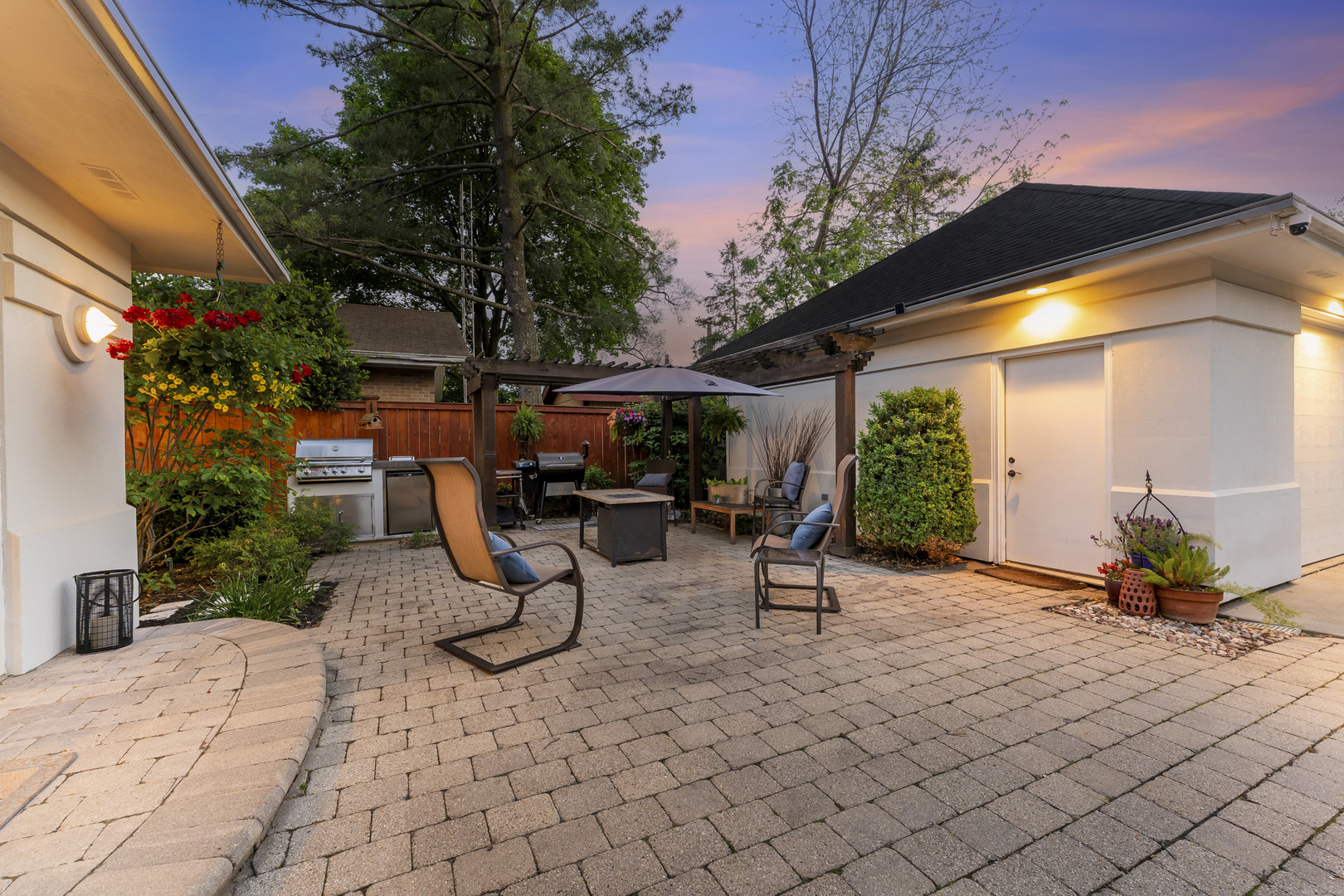 428 S Hillside Avenue