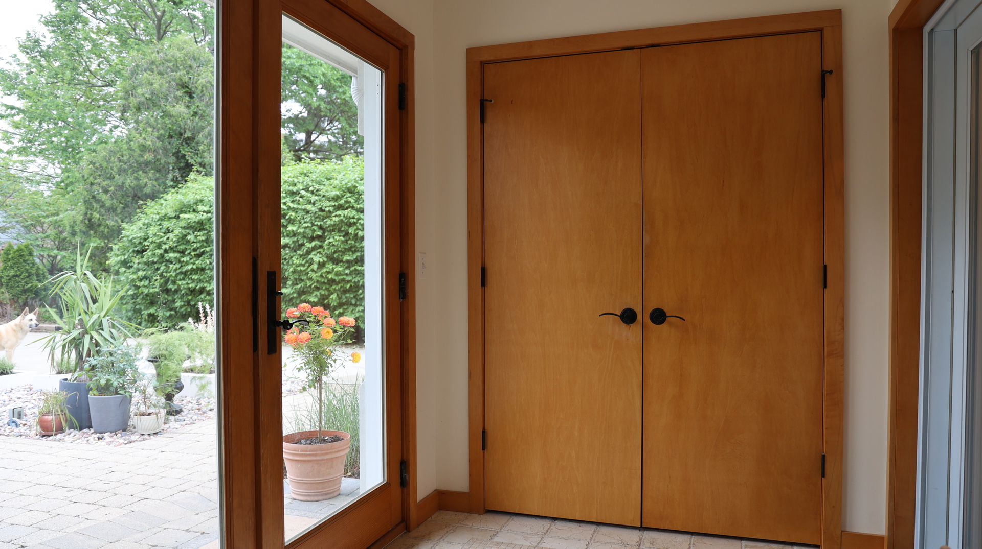 428 S Hillside Avenue