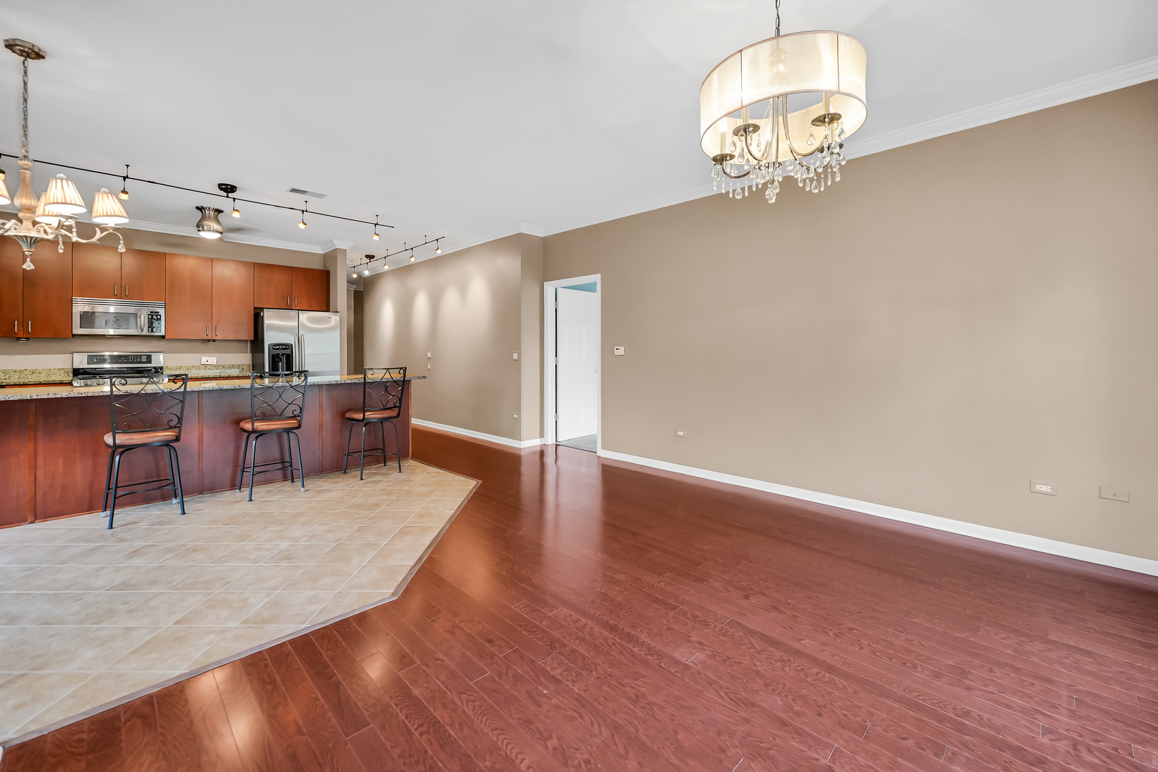 5100 W 96th Street Unit: 234