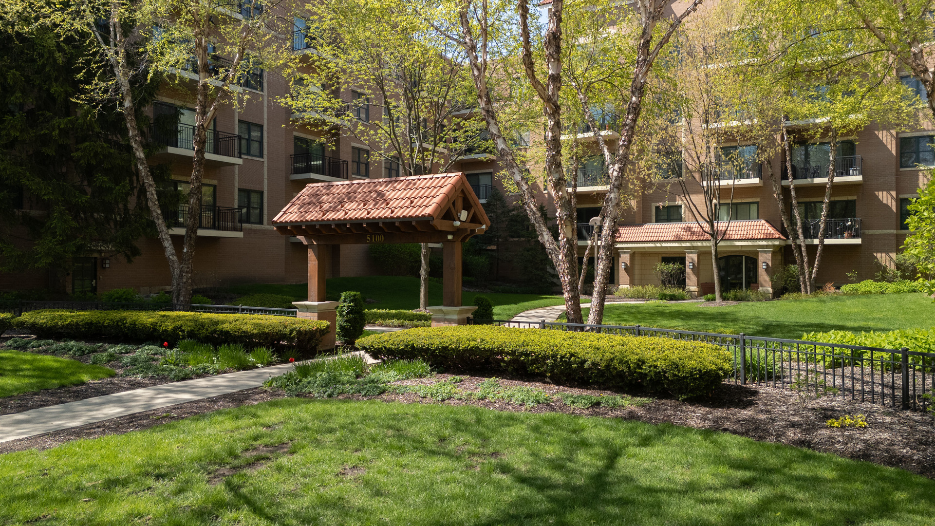 5100 W 96th Street Unit: 234