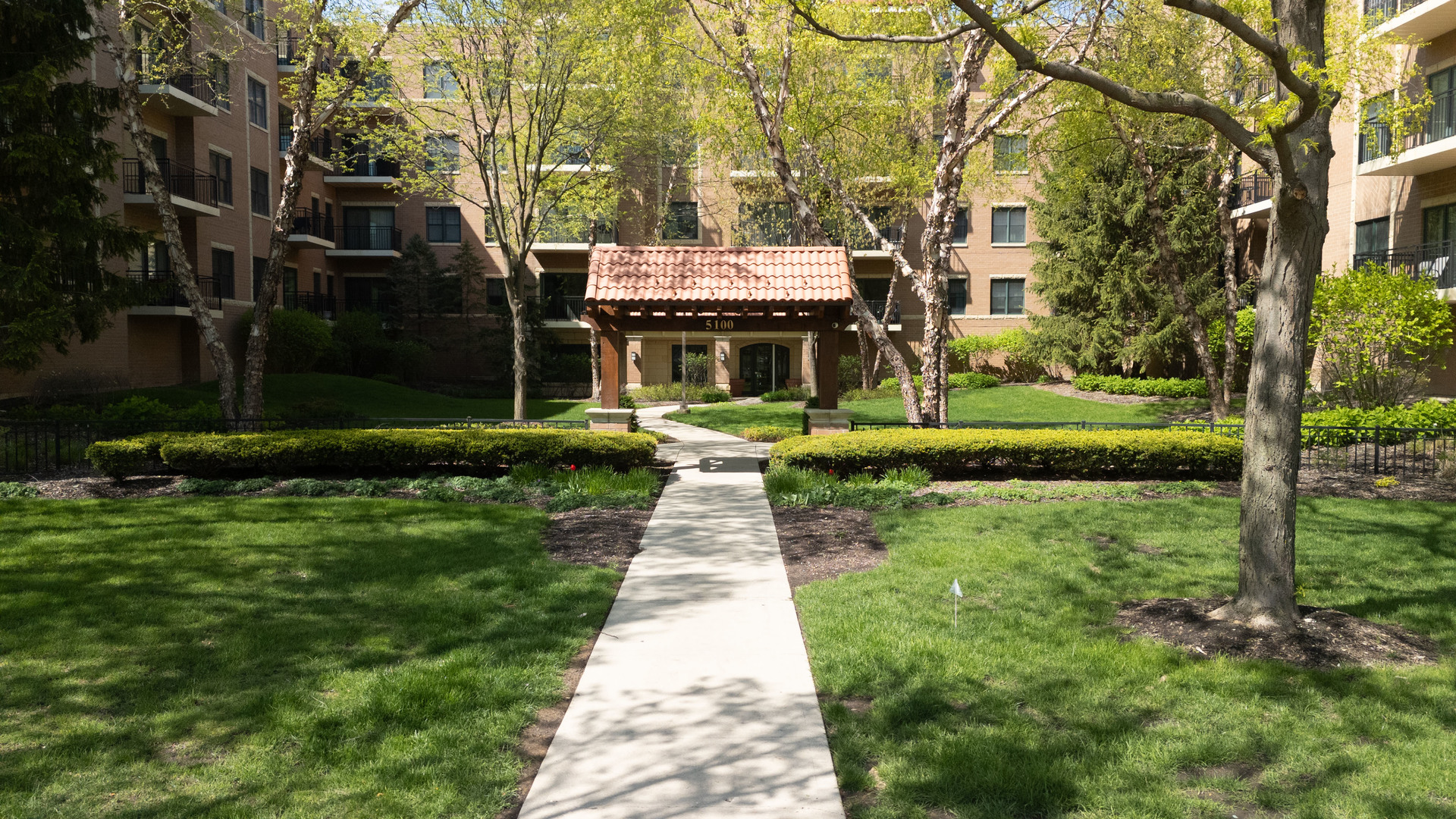 5100 W 96th Street Unit: 234