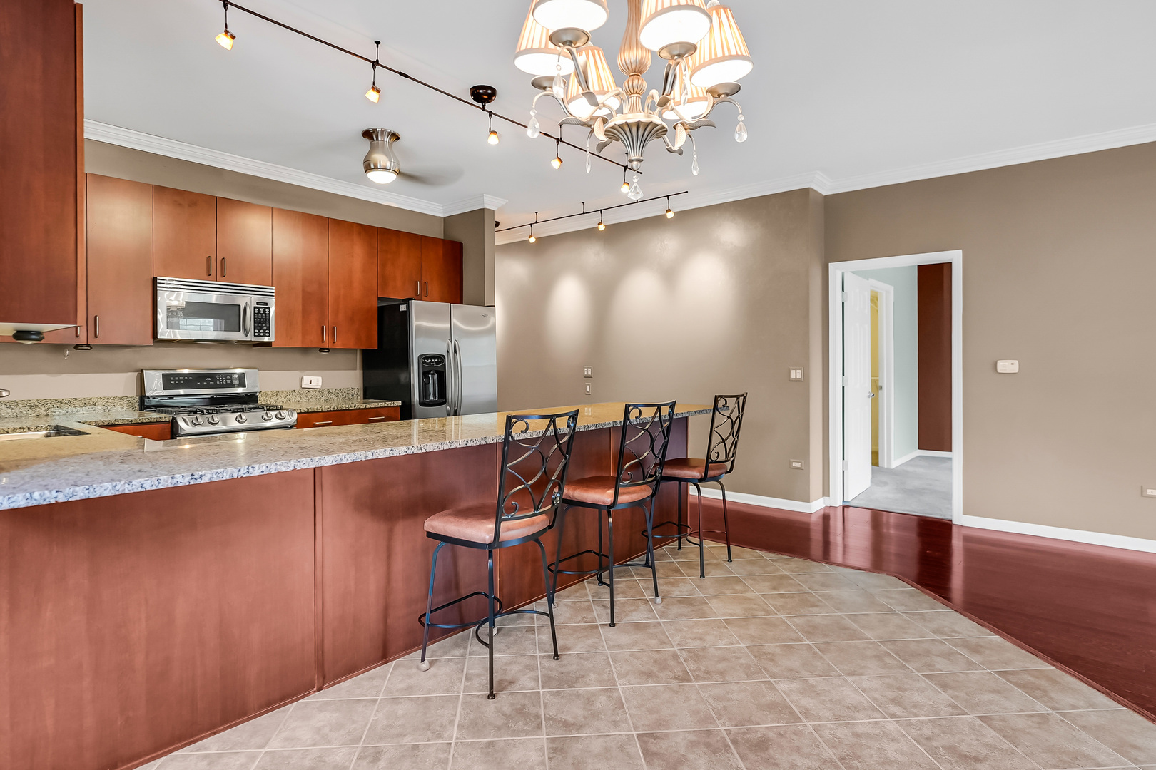 5100 W 96th Street Unit: 234