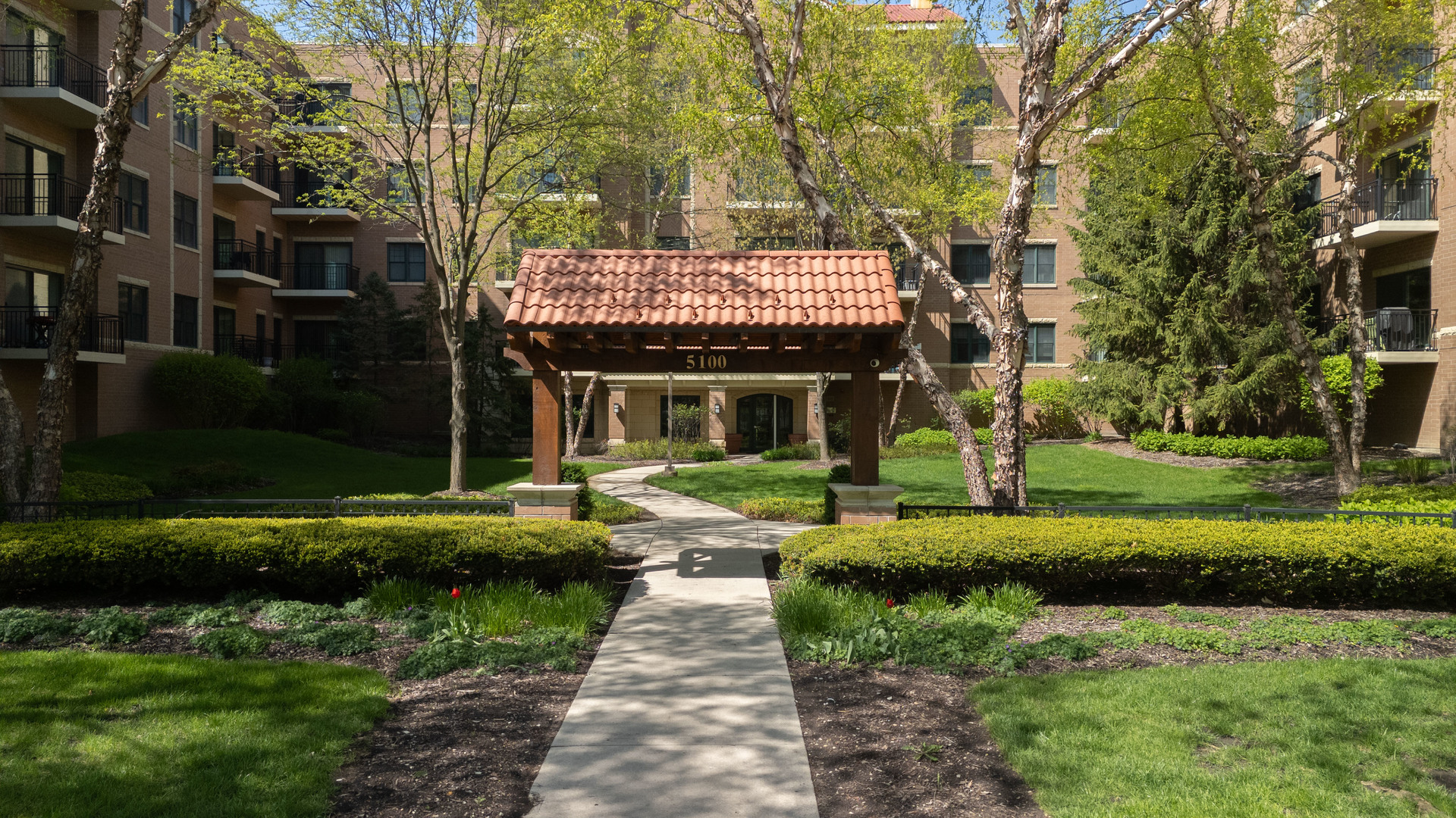 5100 W 96th Street Unit: 234