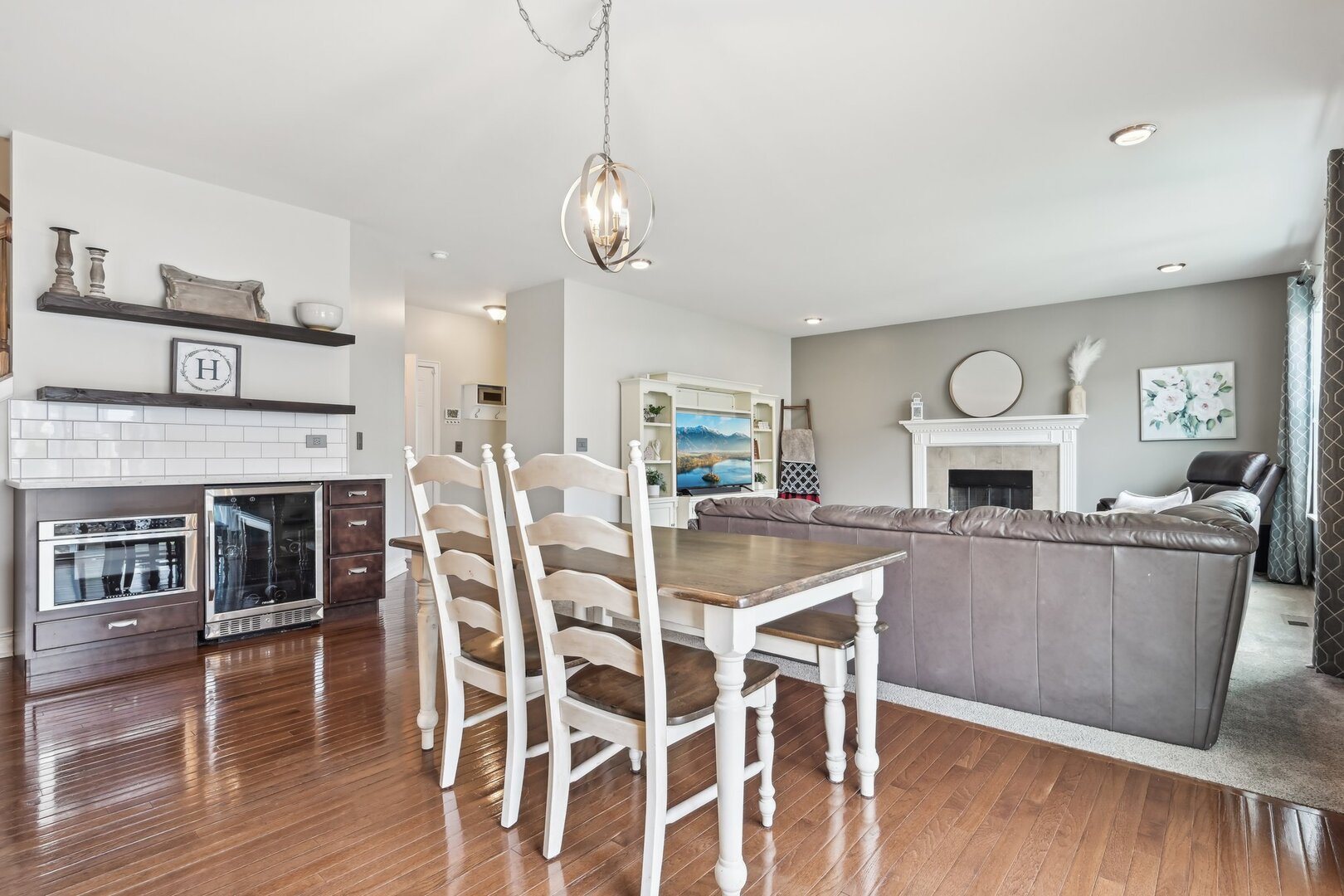 8937 Cook Way
