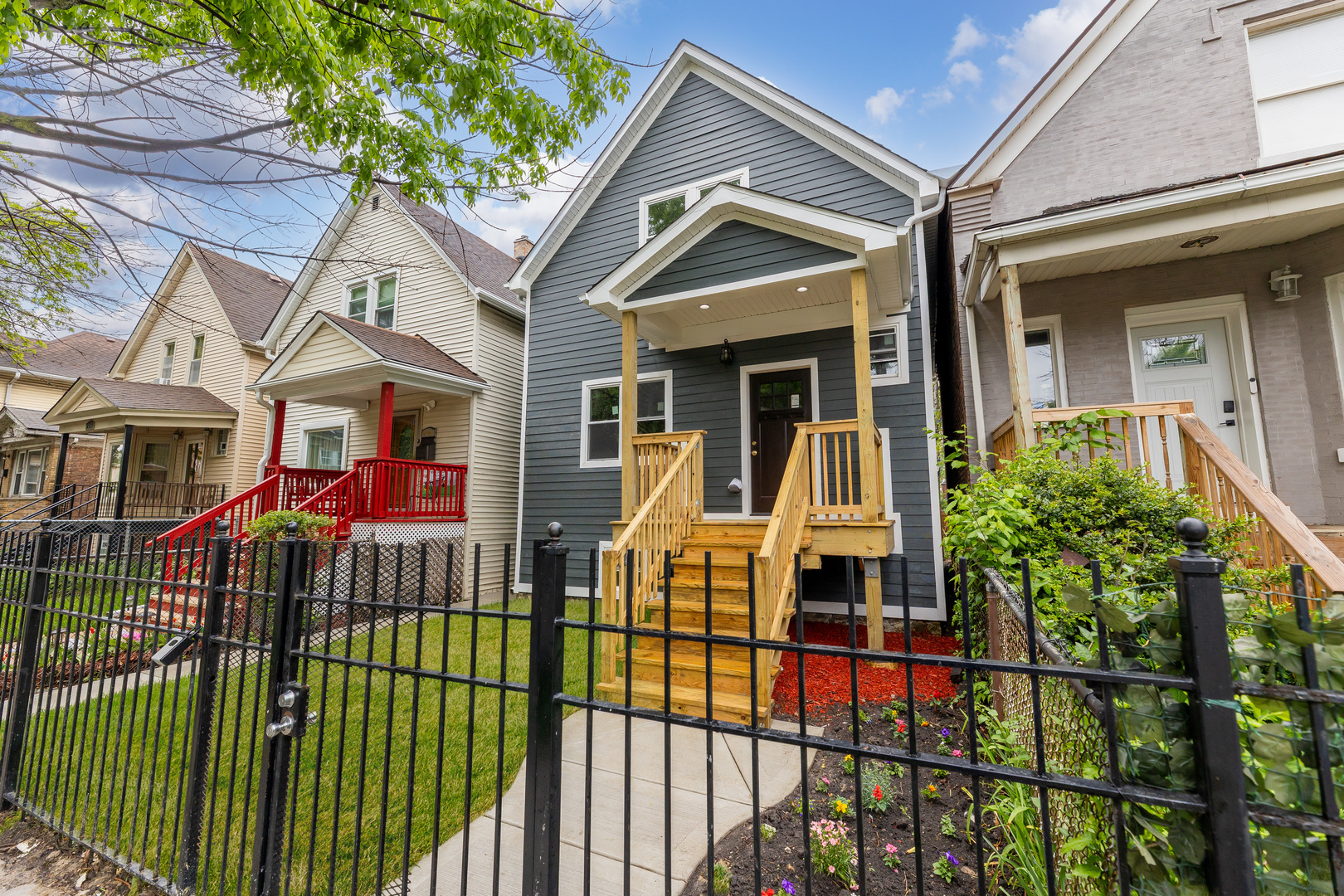130 N Laramie Avenue