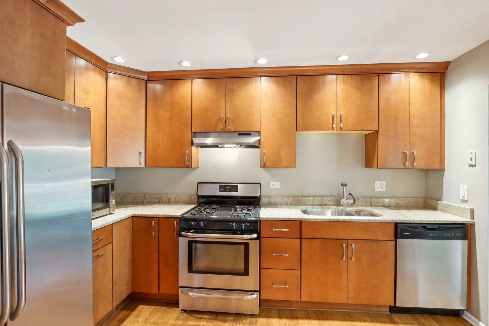 232 W Grant Village Street