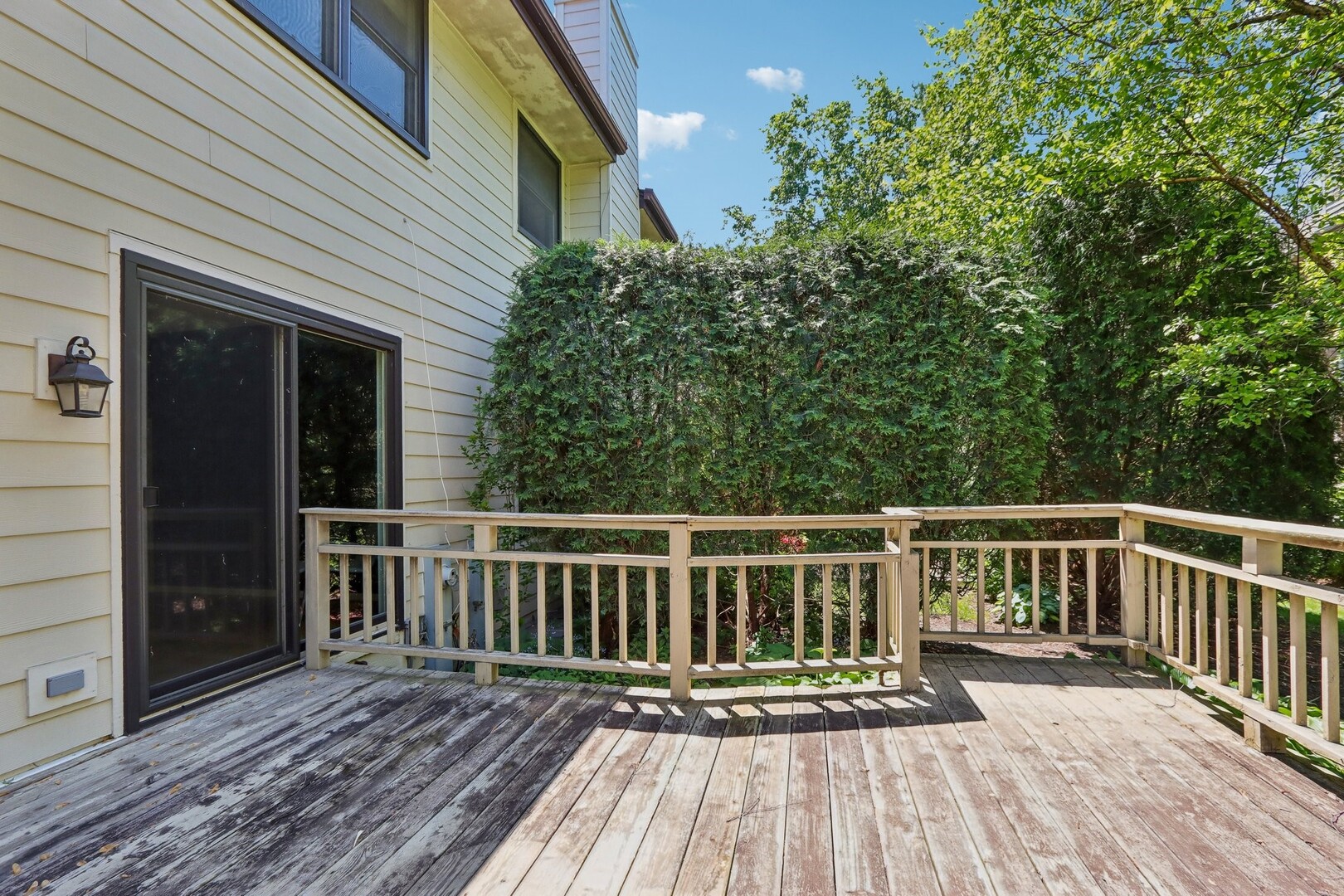 232 W Grant Village Street