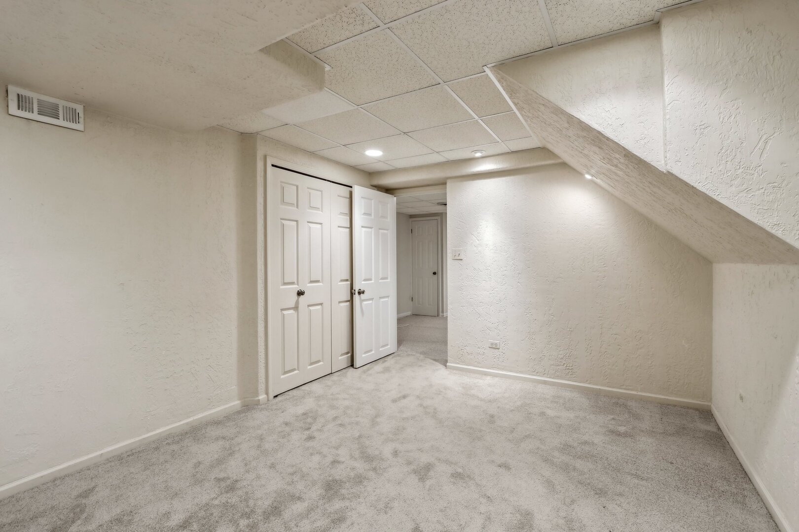 232 W Grant Village Street