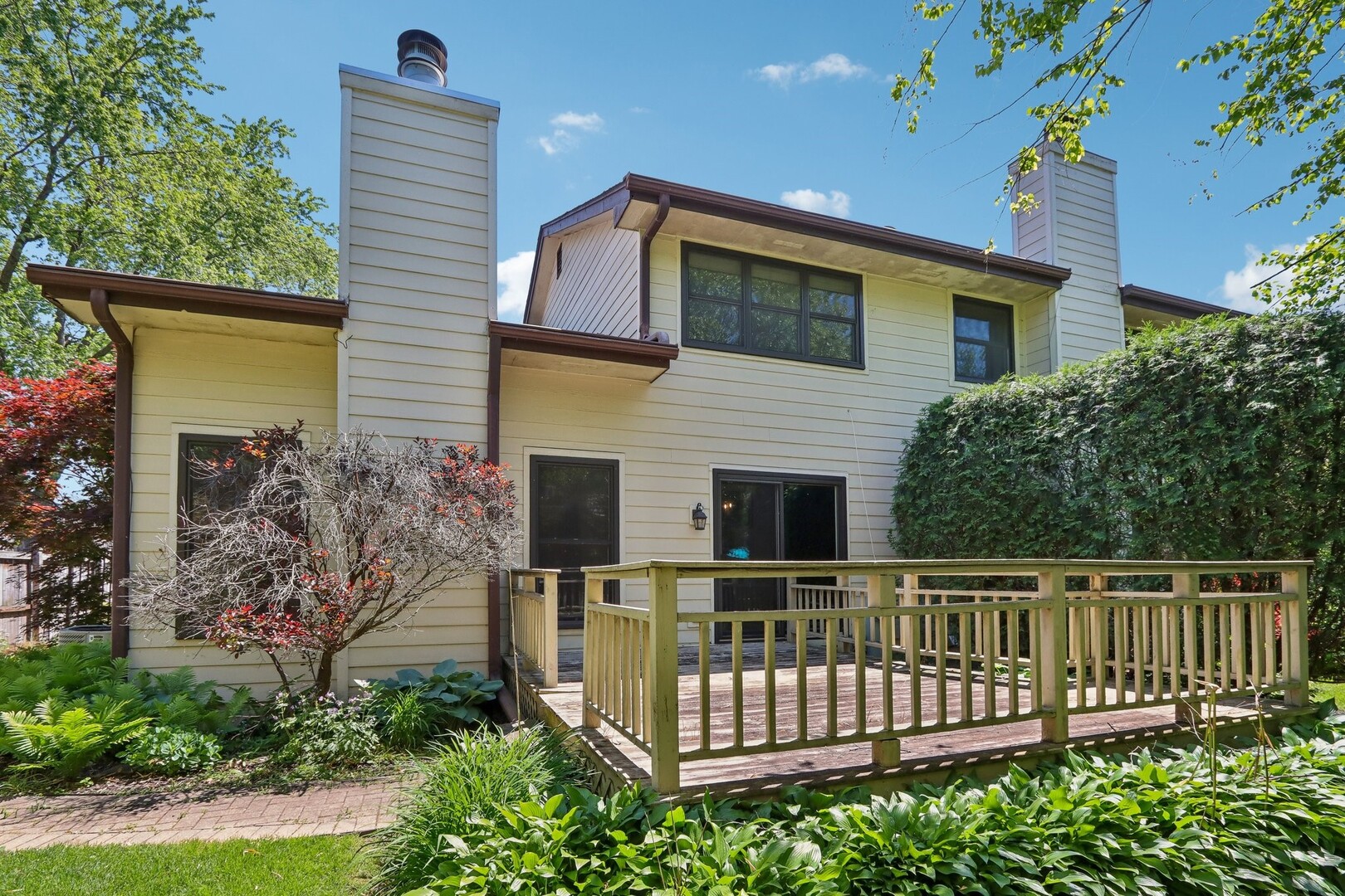 232 W Grant Village Street
