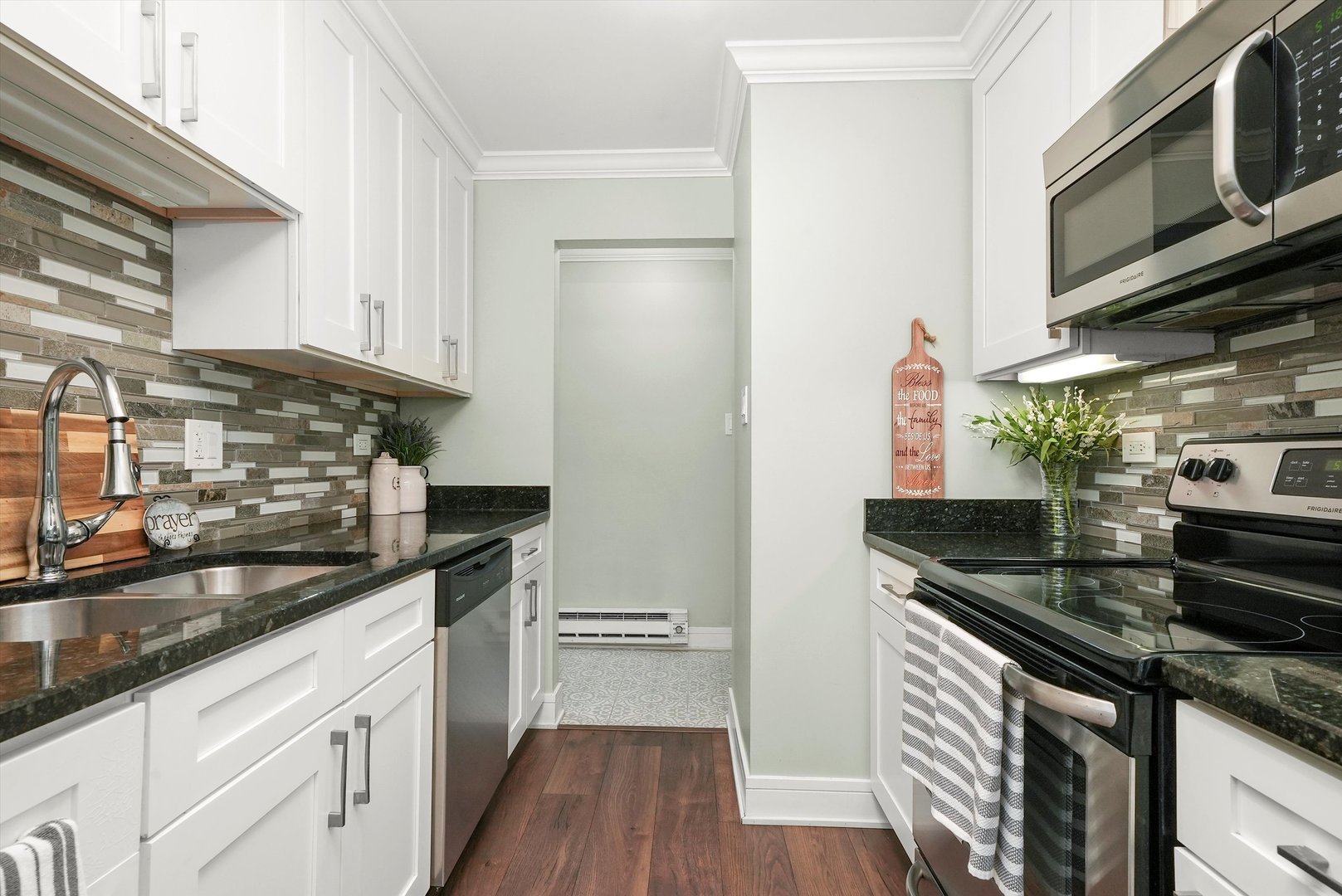 4113 W 97th Place Unit: 104