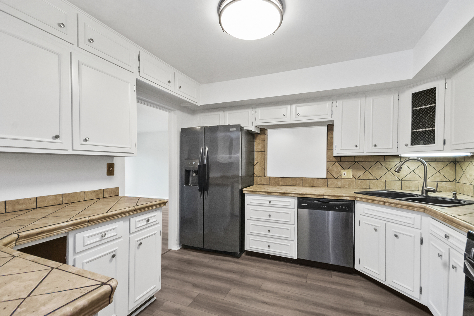 7200 N Ridge Boulevard Unit: 2K