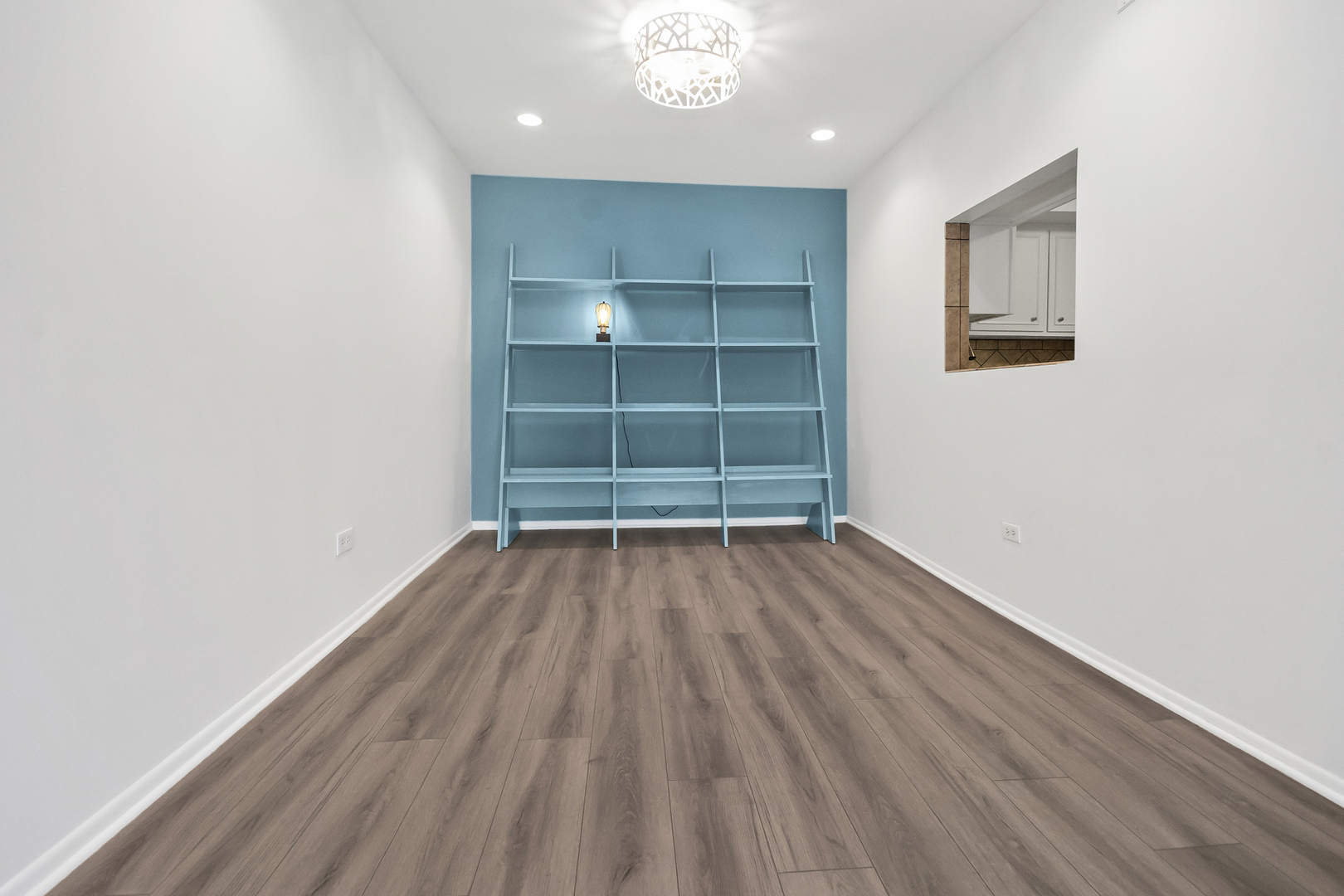 7200 N Ridge Boulevard Unit: 2K