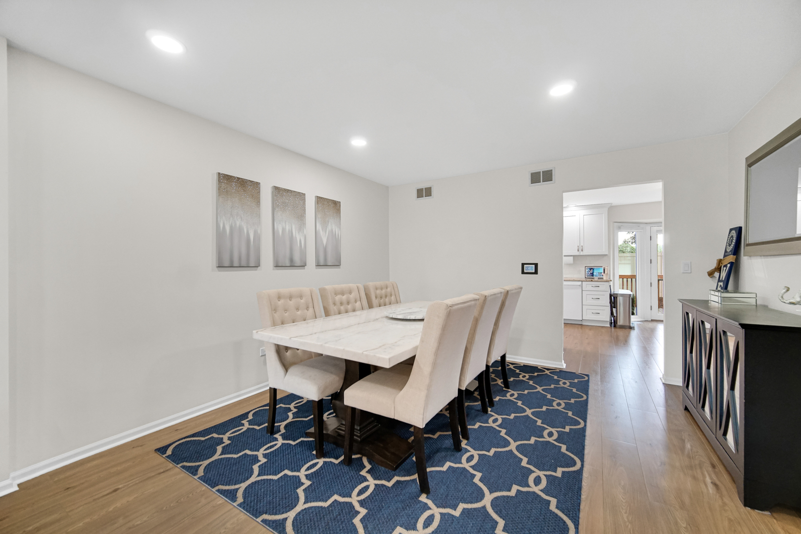 7925 Beacon Drive