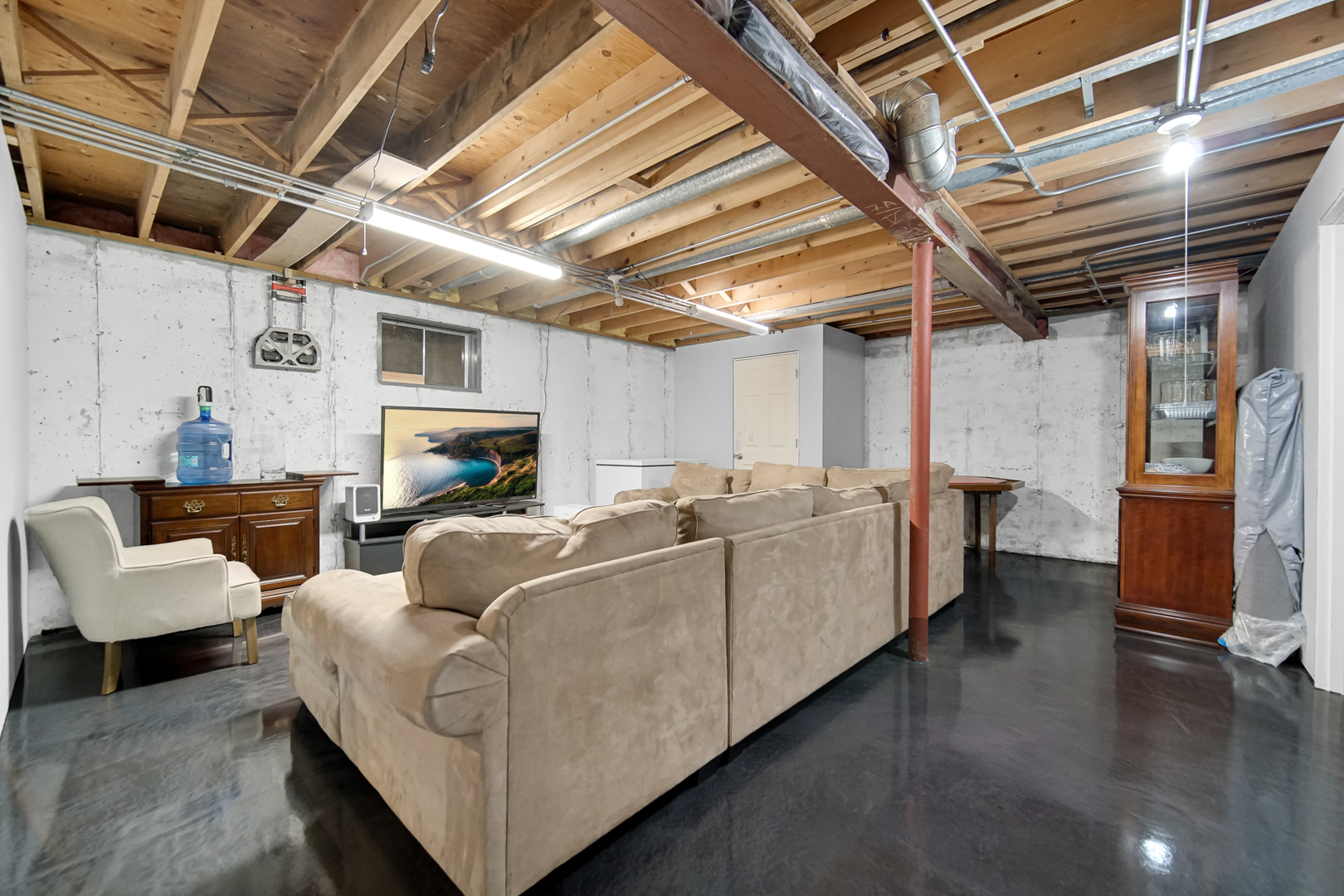 7925 Beacon Drive