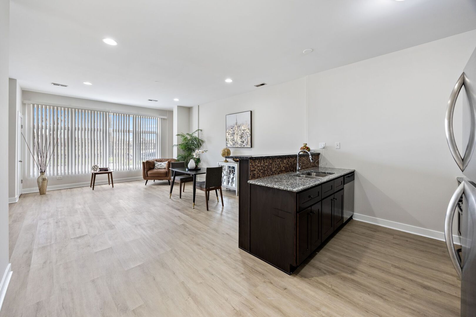 3130 W Walton Street Unit: 1