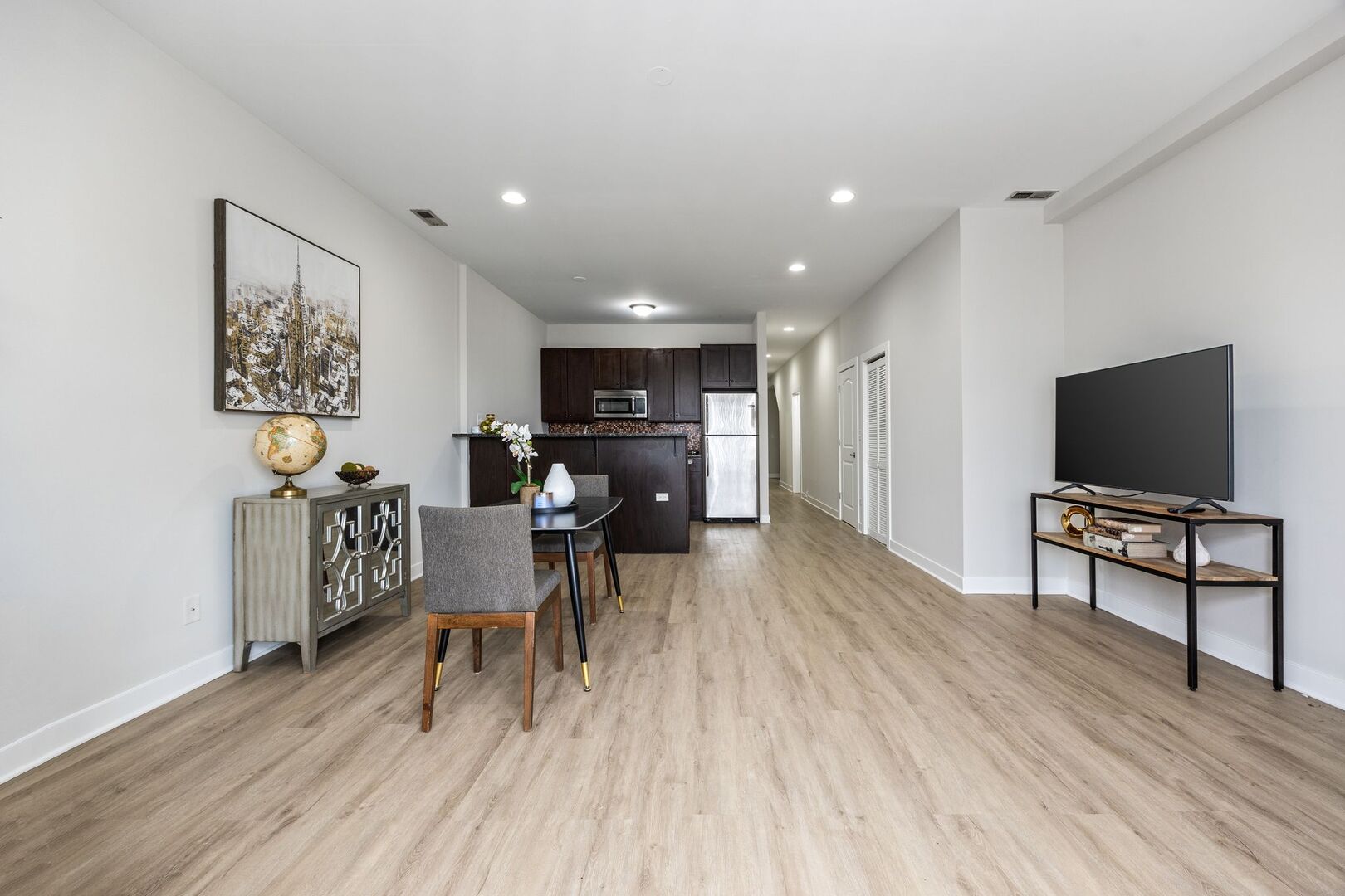 3130 W Walton Street Unit: 1