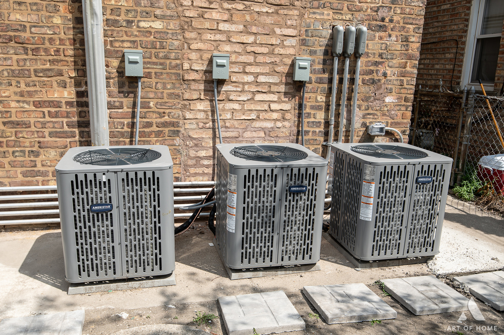 1820 Gunderson Avenue