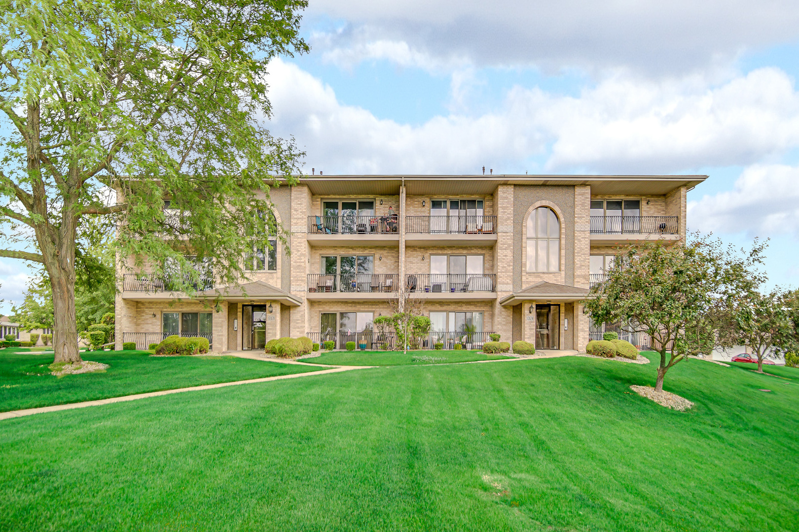 17824 Bernard Drive Unit: 3D