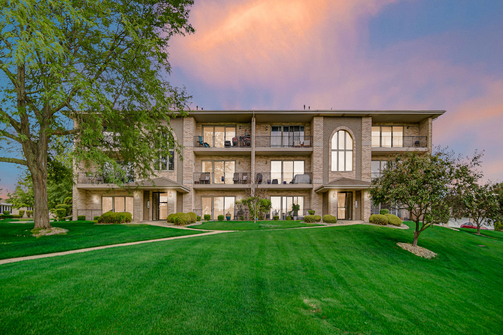 17824 Bernard Drive Unit: 3D