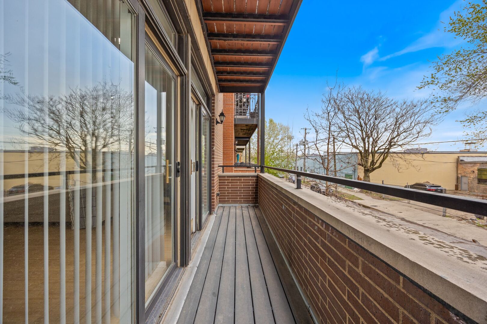 3126 W Walton Street Unit: 2