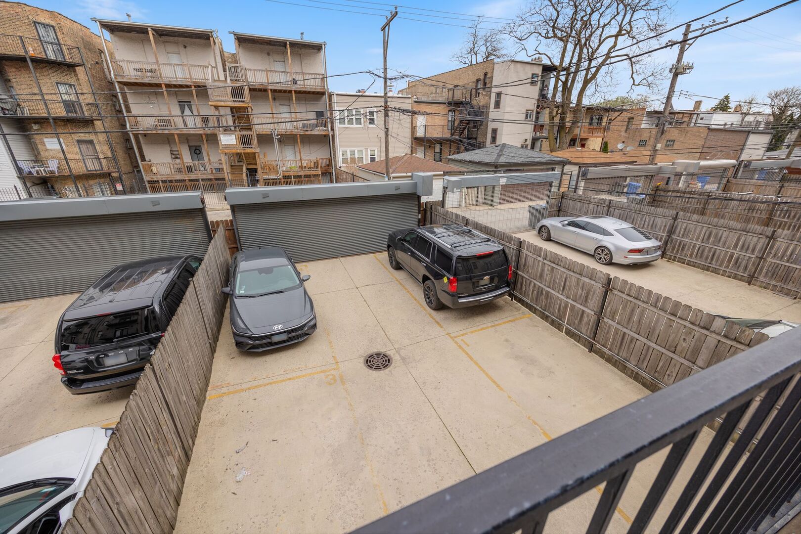 3126 W Walton Street Unit: 2
