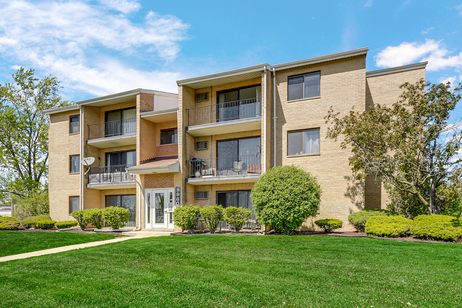 9960 Franchesca Court Unit: 2C