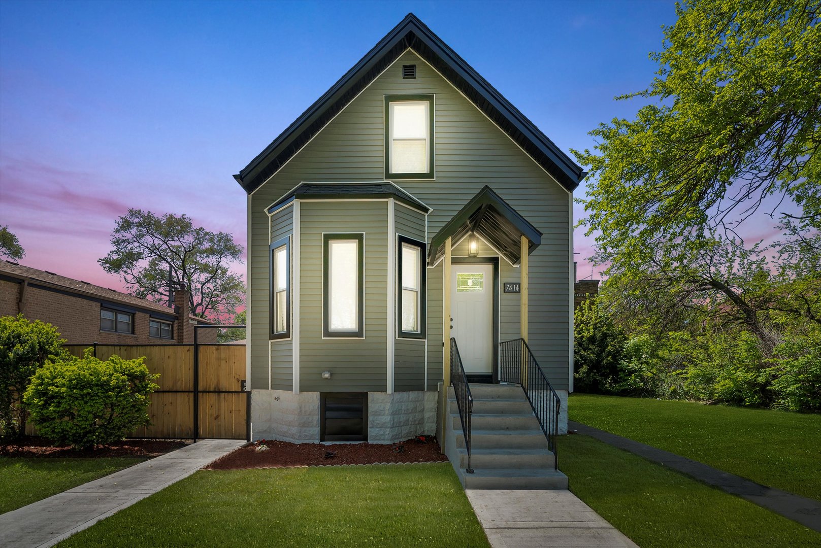 7414 S Aberdeen Street
