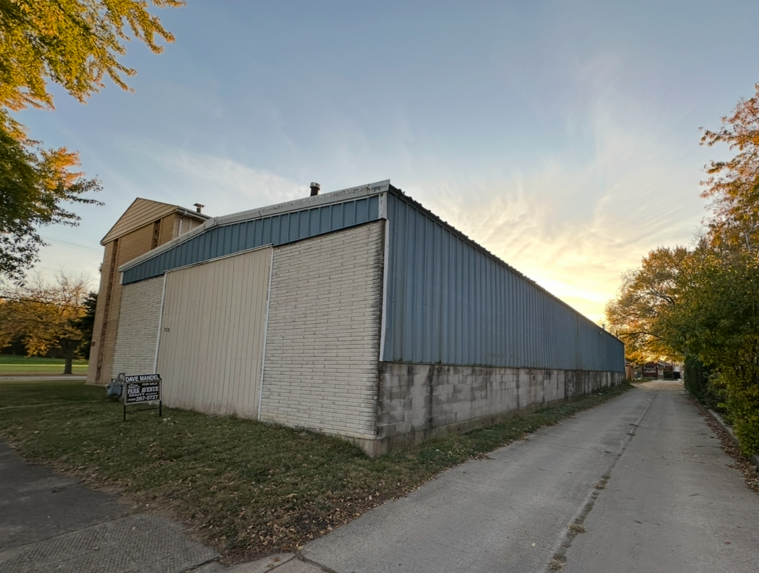 3848 Cuyler Avenue