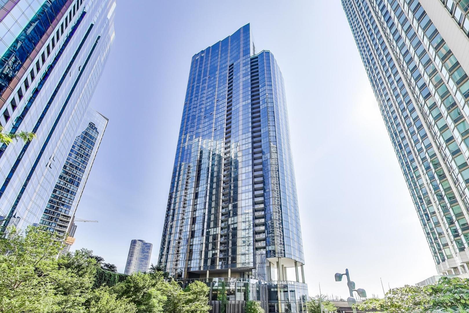 211 N Harbor Drive Unit: 1809