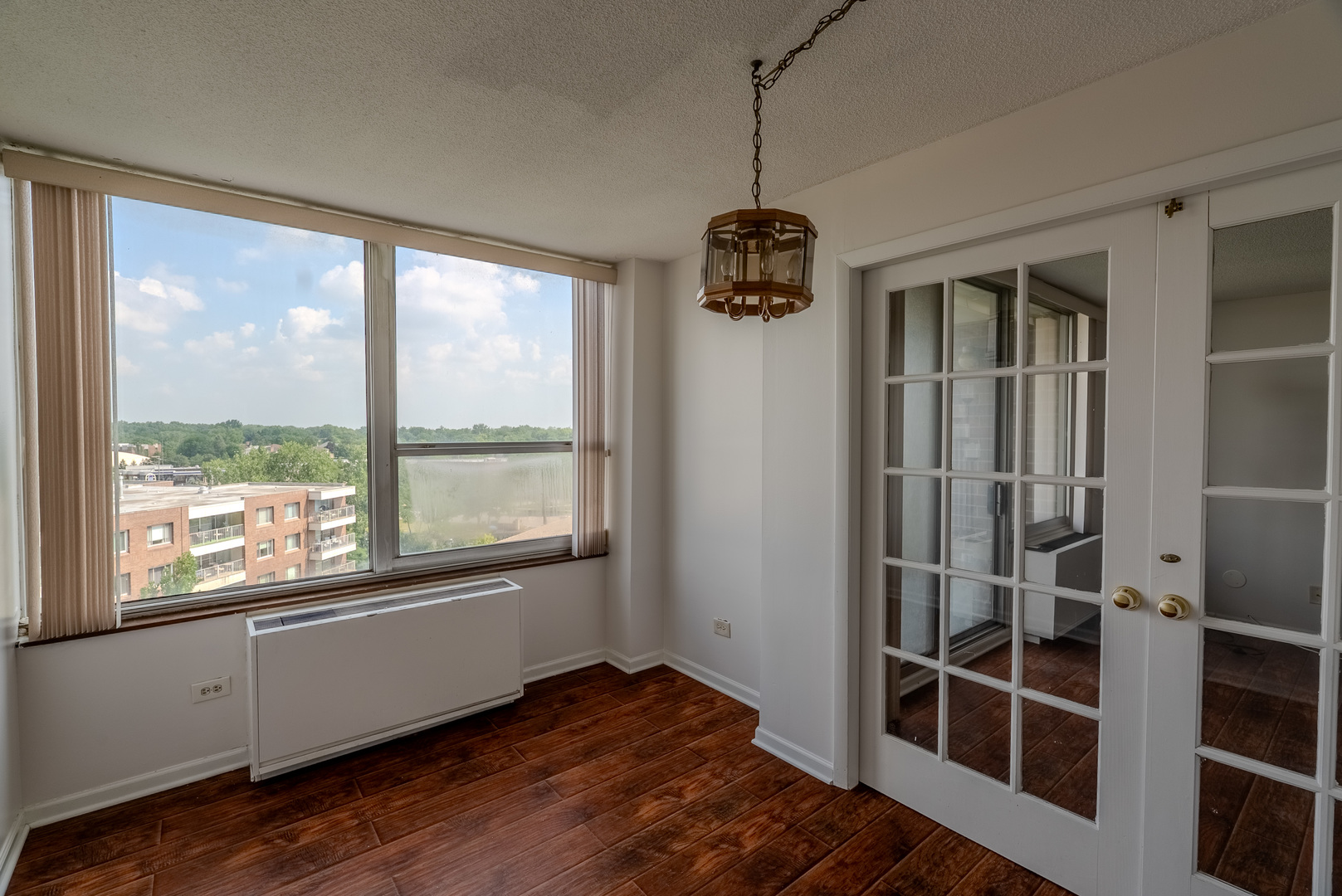 3925 TRIUMVERA Drive Unit: 9B