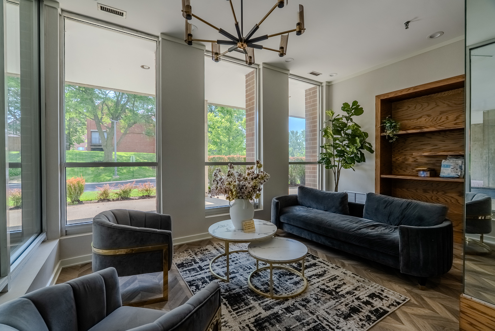 3925 TRIUMVERA Drive Unit: 9B