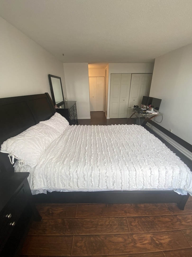 3925 TRIUMVERA Drive Unit: 9B