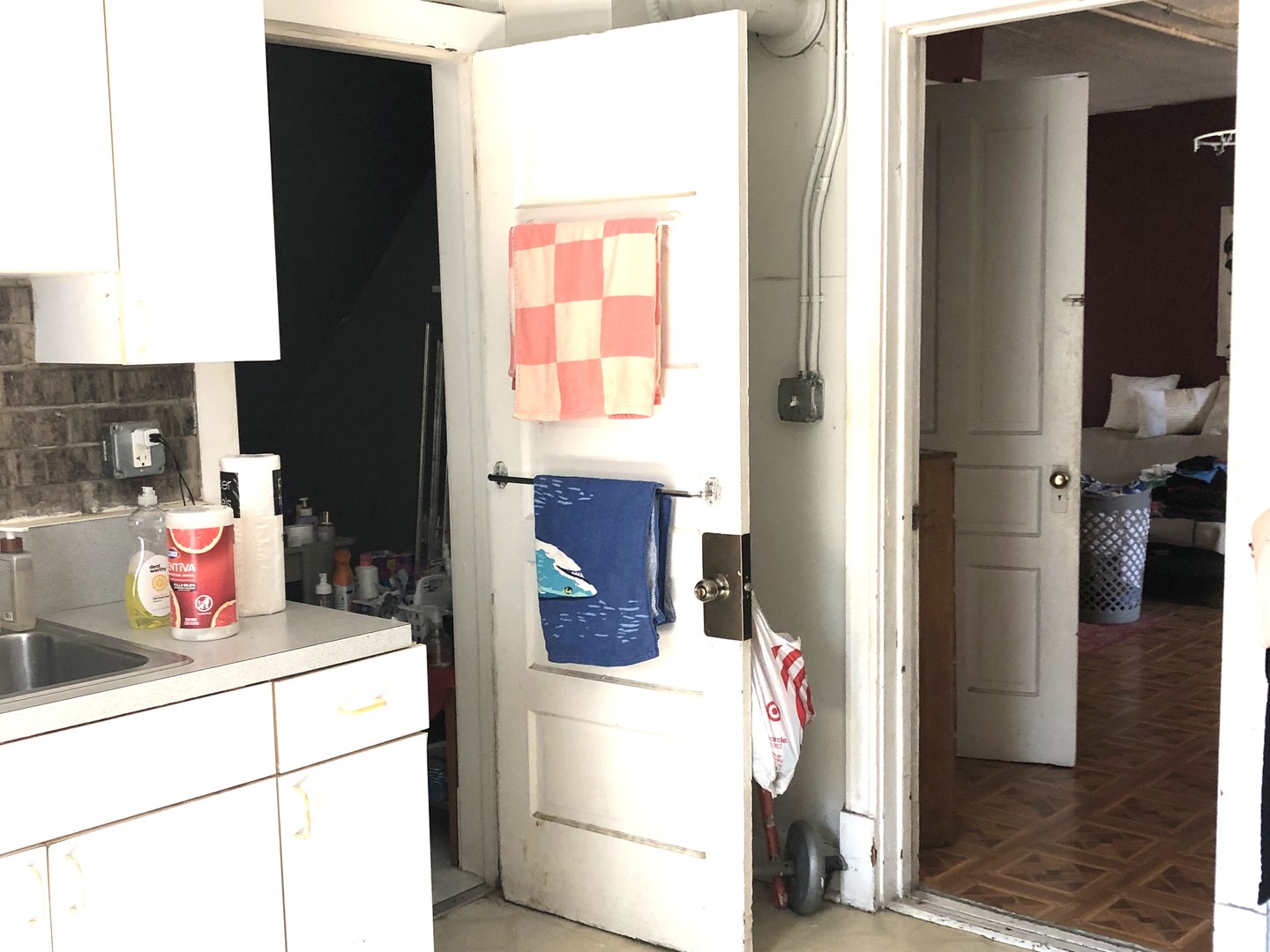 4134 N Kolmar Avenue