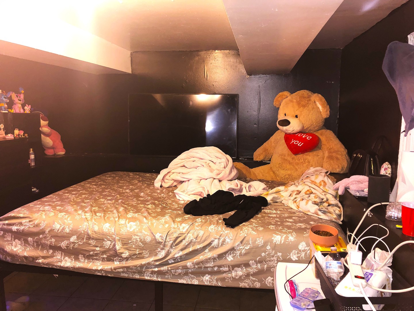 4134 N Kolmar Avenue