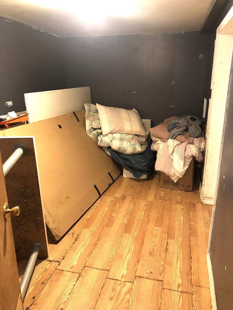 4134 N Kolmar Avenue