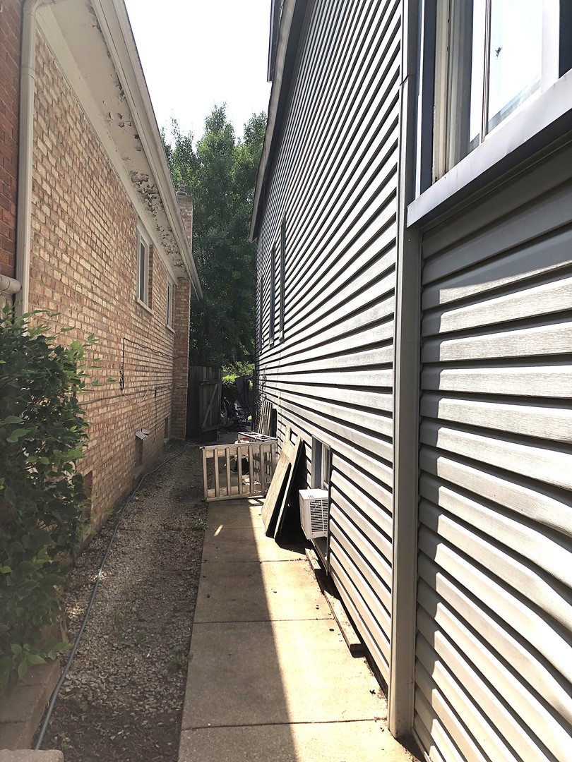 4134 N Kolmar Avenue