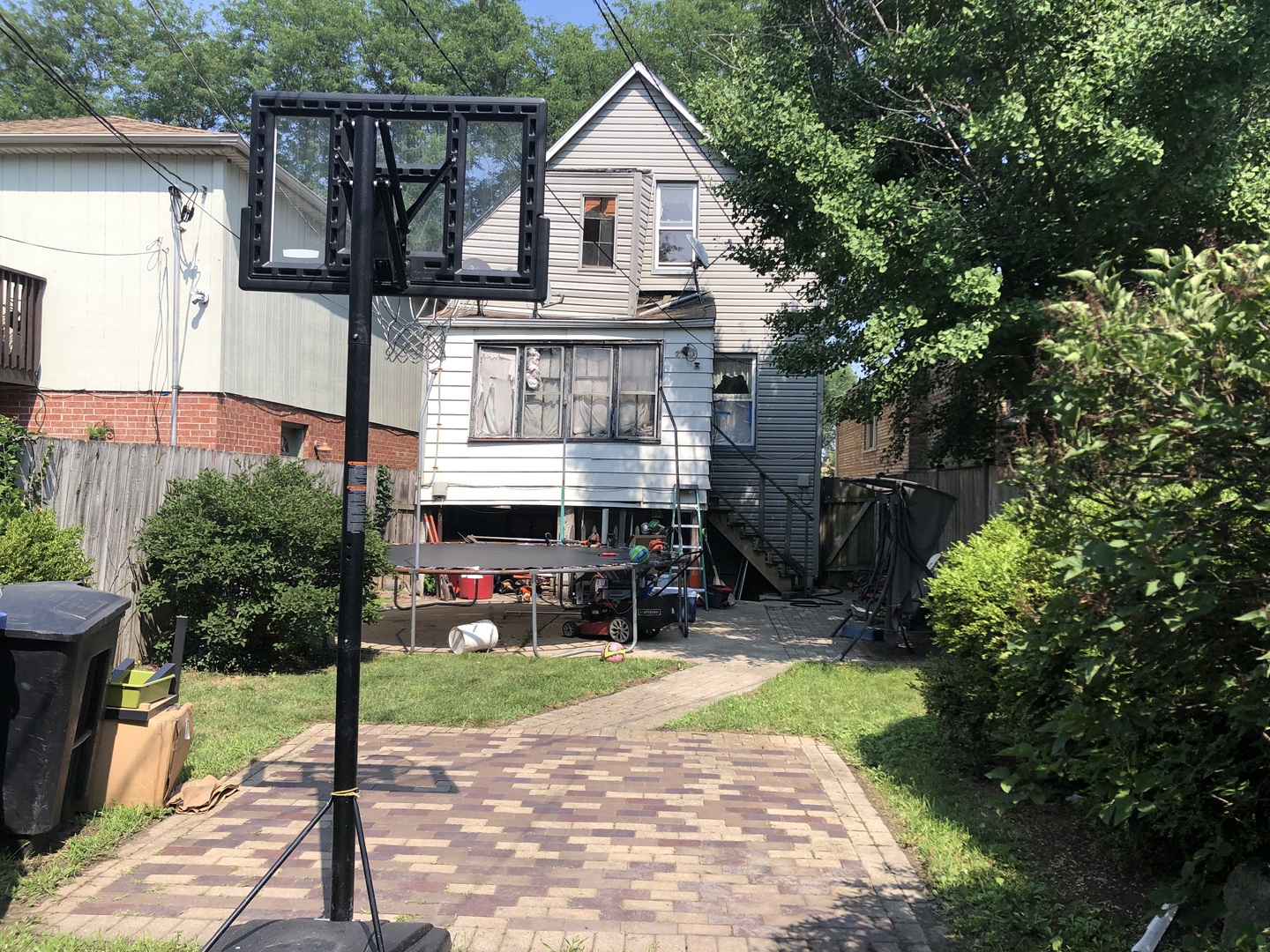 4134 N Kolmar Avenue