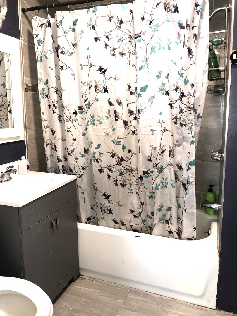 4134 N Kolmar Avenue