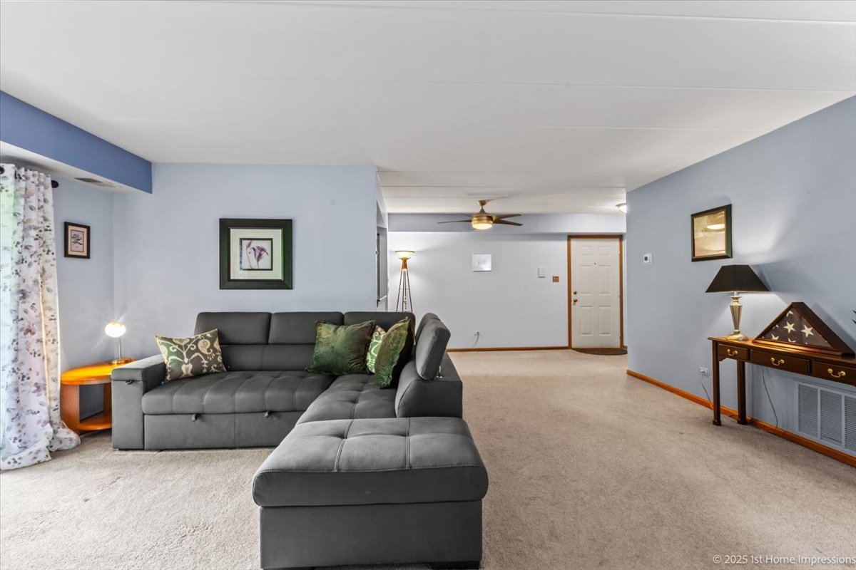 10278 Southwest Highway Unit: 2C