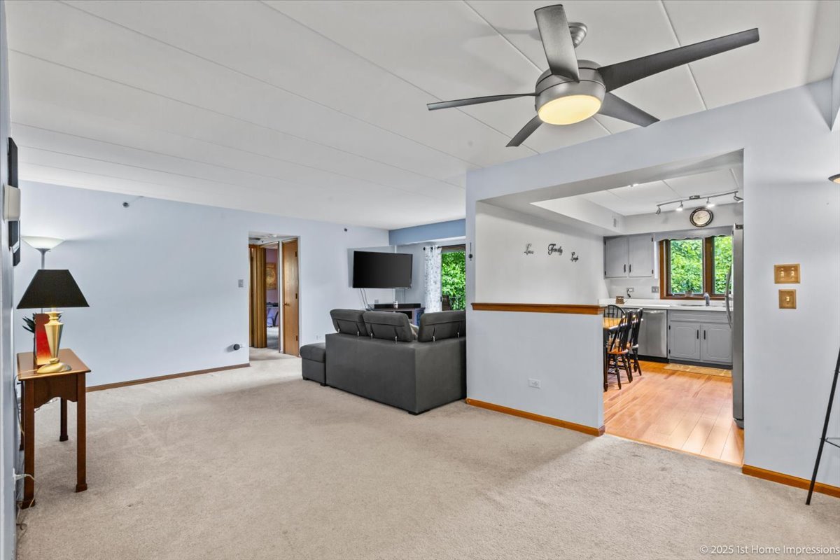 10278 Southwest Highway Unit: 2C