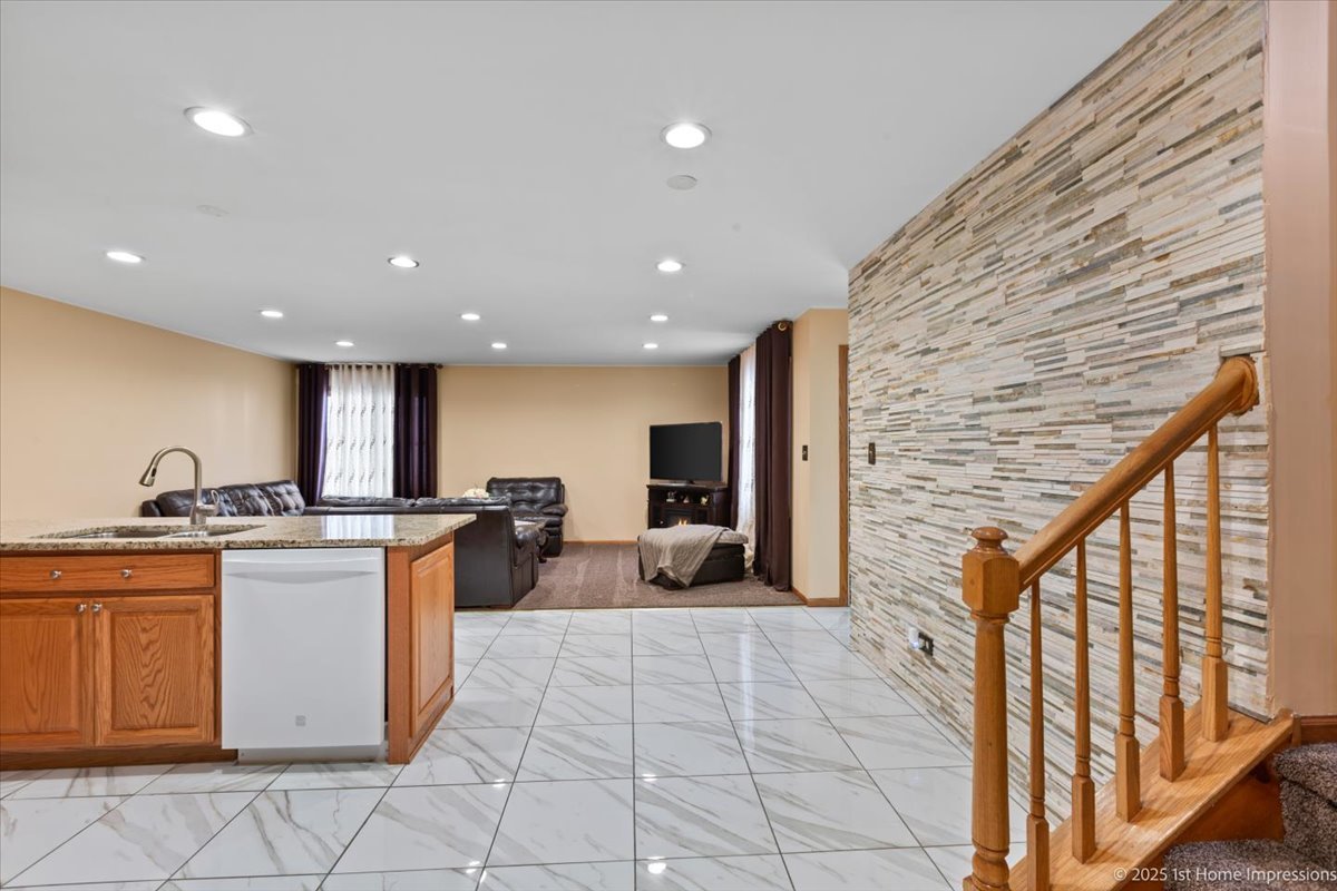 5316 W MINT JULIP Drive
