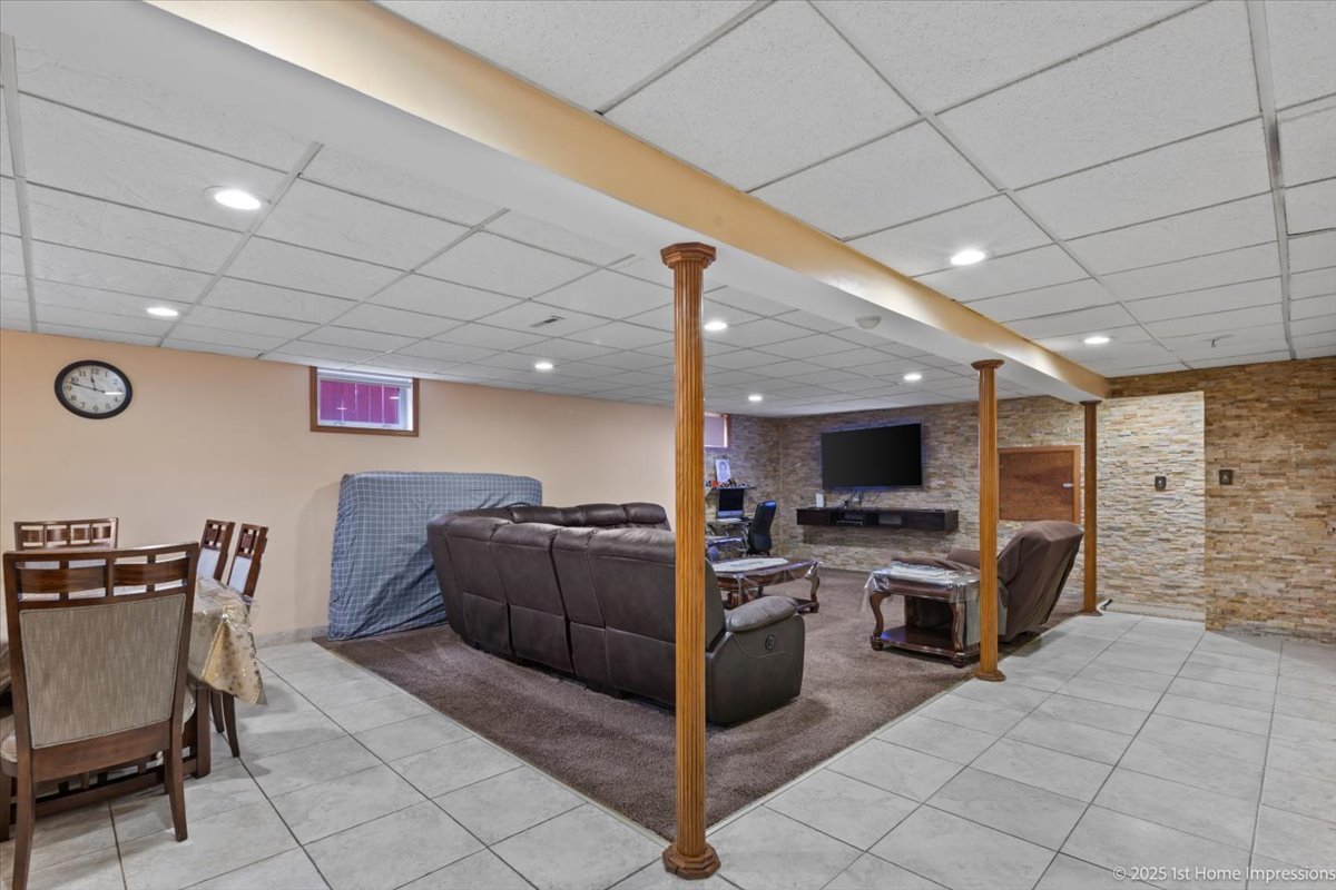 5316 W MINT JULIP Drive