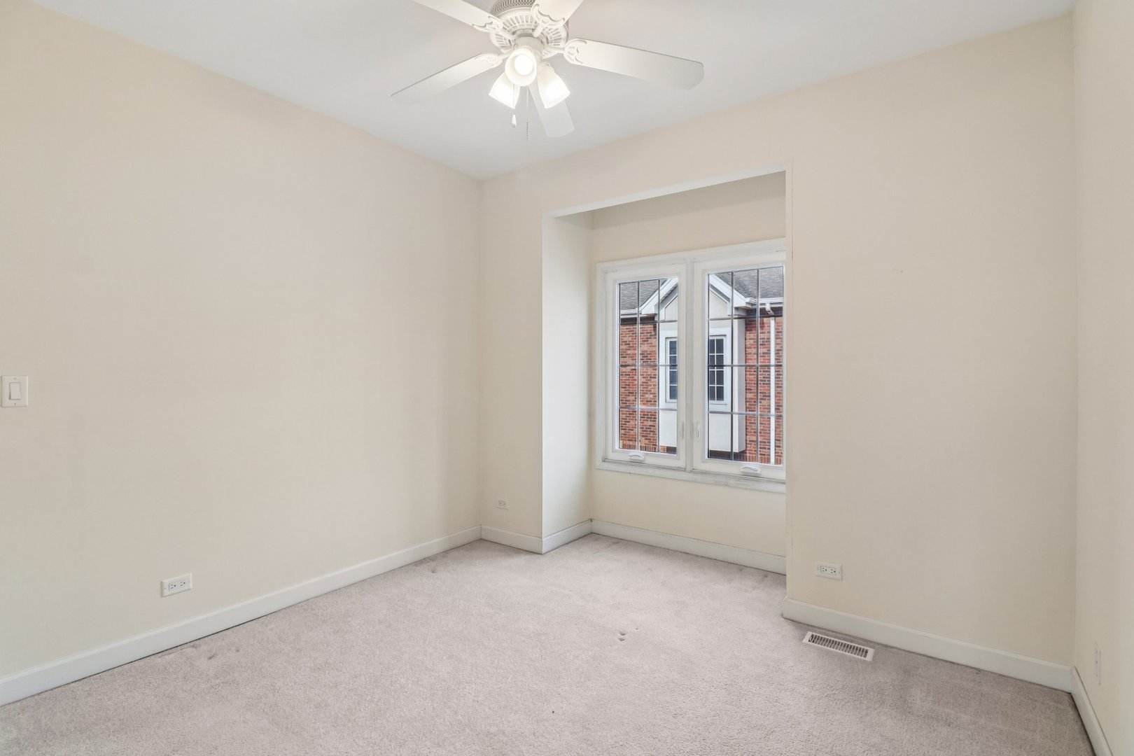 6120 W 65th Street Unit: 5