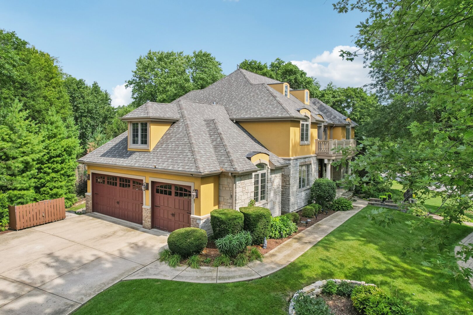 11942 S Oak Park Avenue