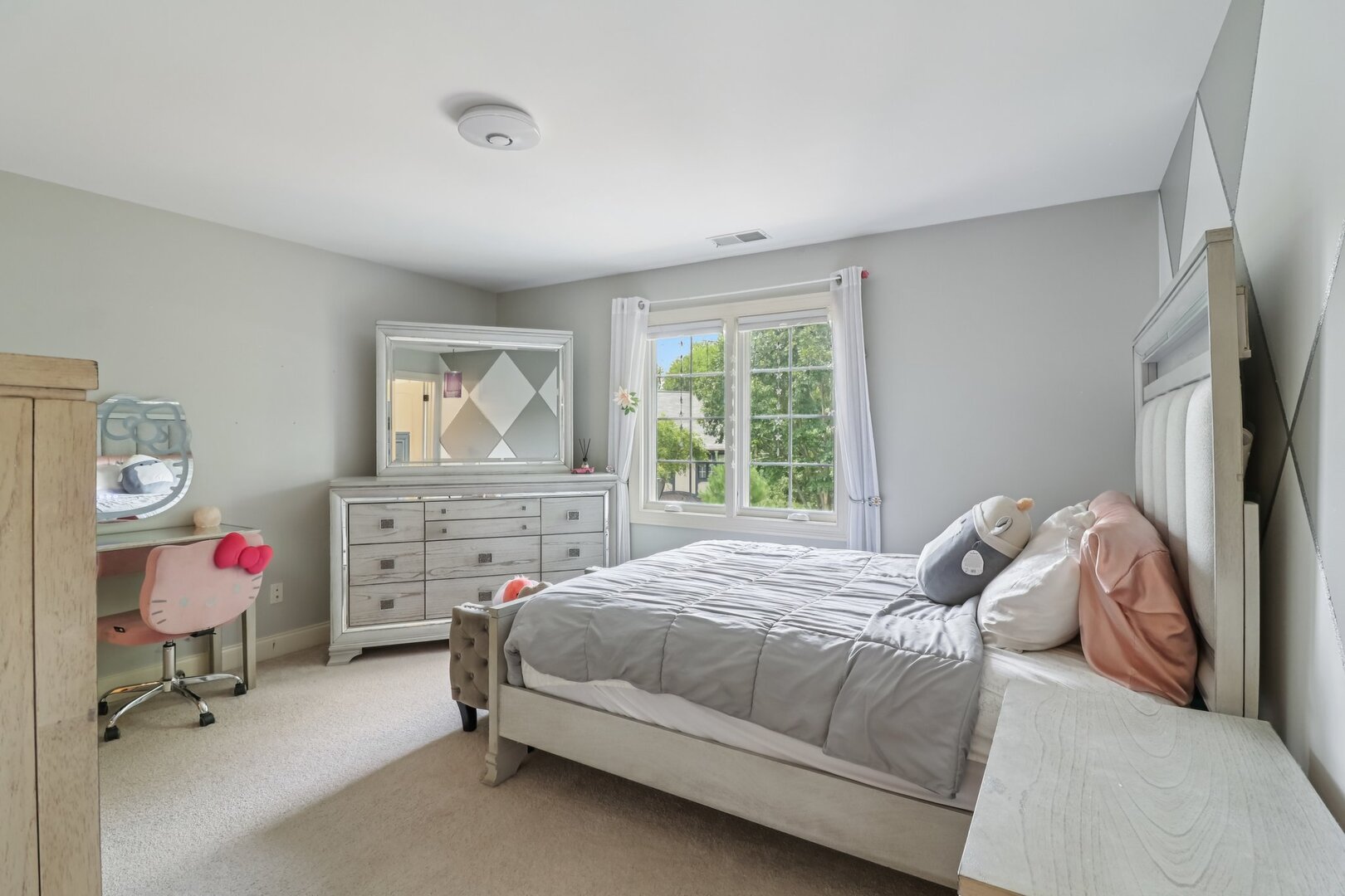 11942 S Oak Park Avenue