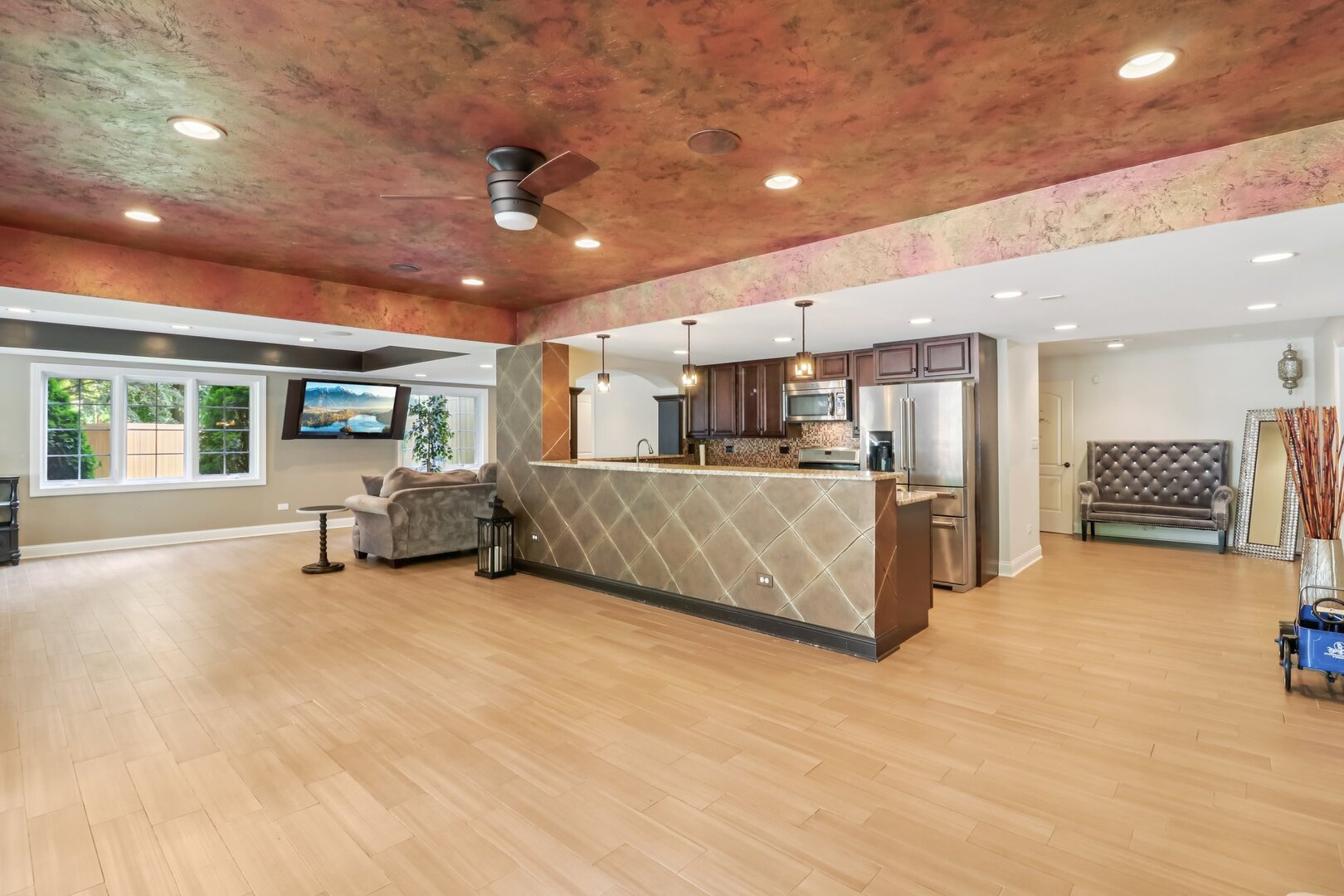 11942 S Oak Park Avenue